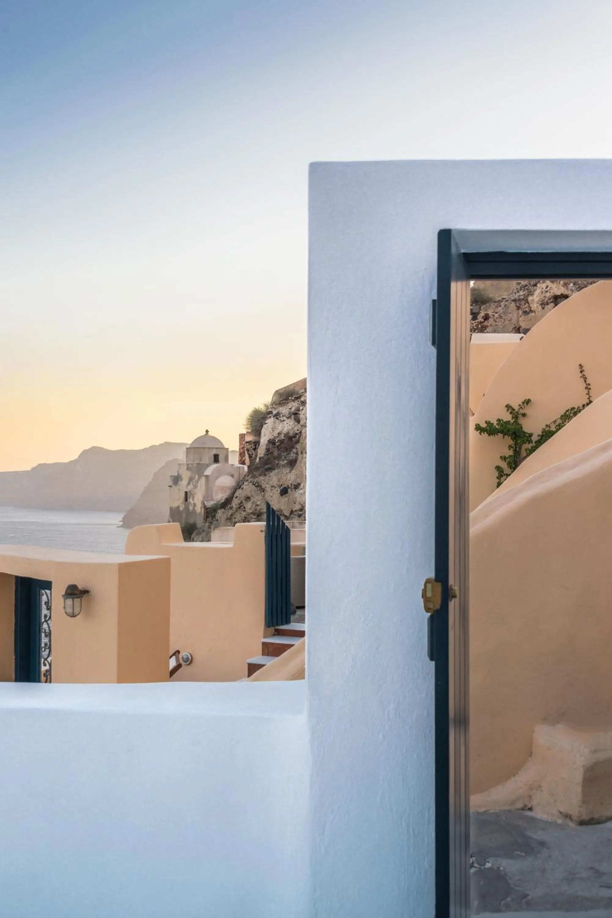 Facade/entrance in Pina Caldera Residence