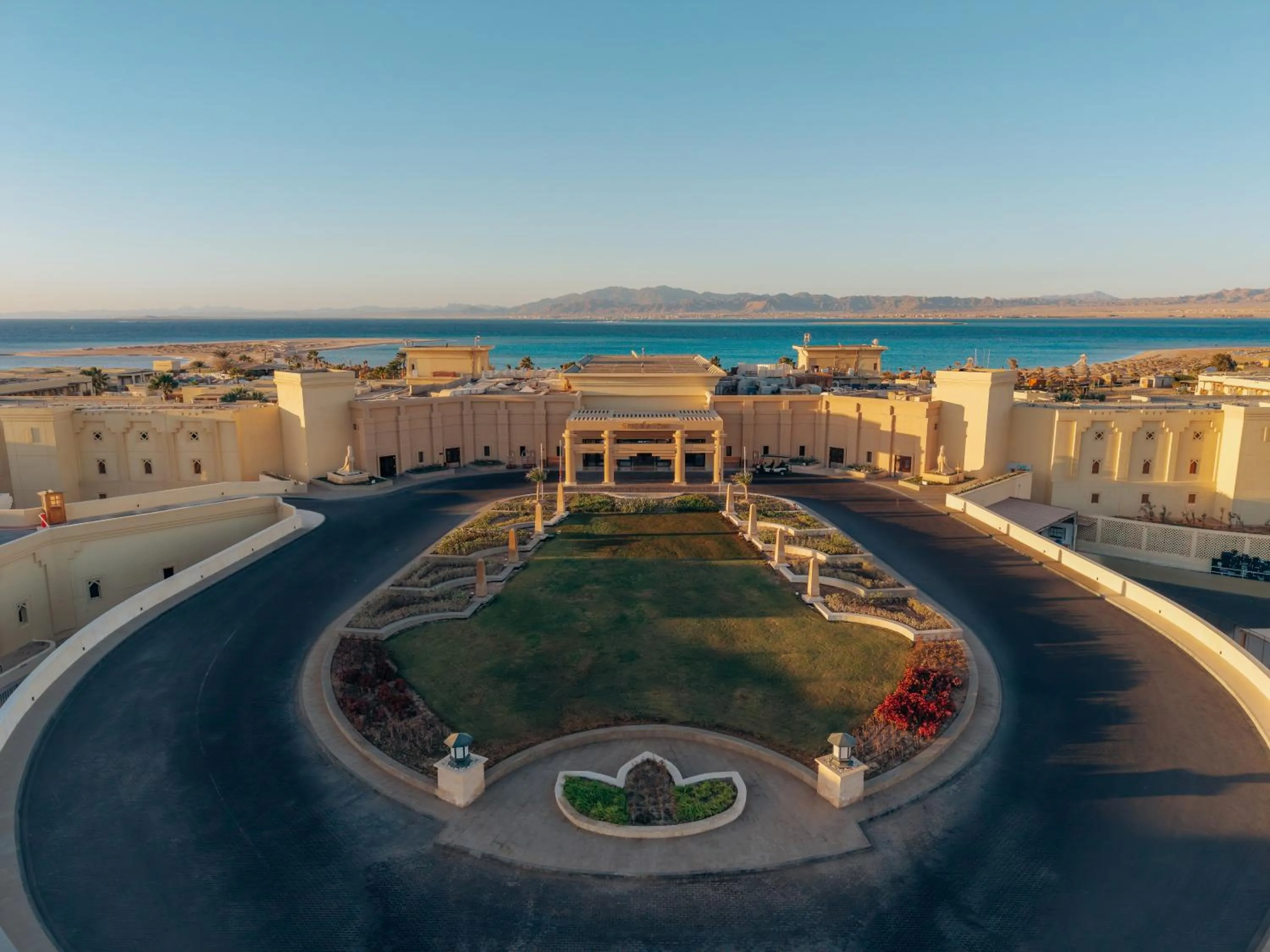 Facade/entrance in Sheraton Soma Bay Resort