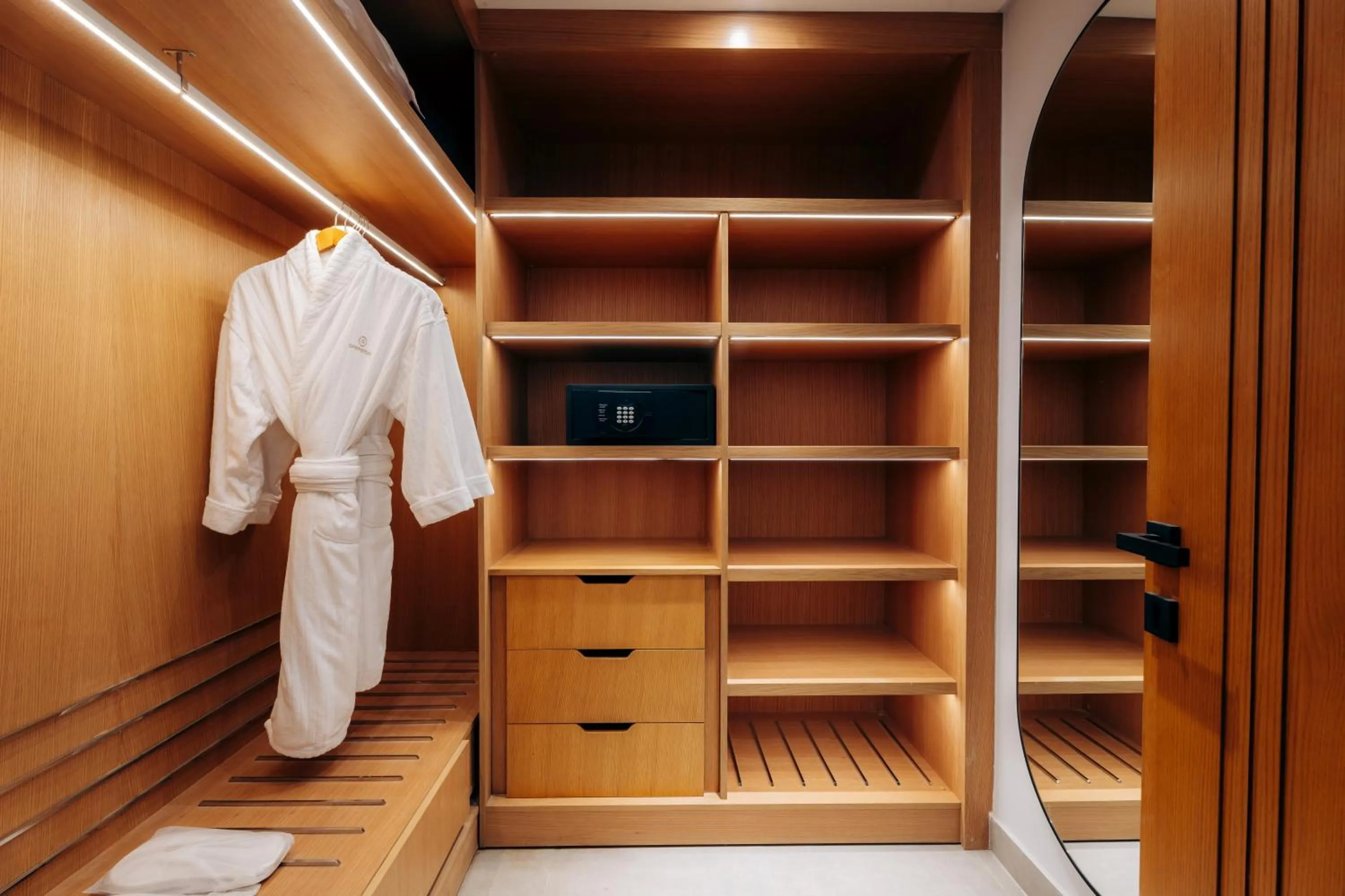 wardrobe in Sheraton Soma Bay Resort