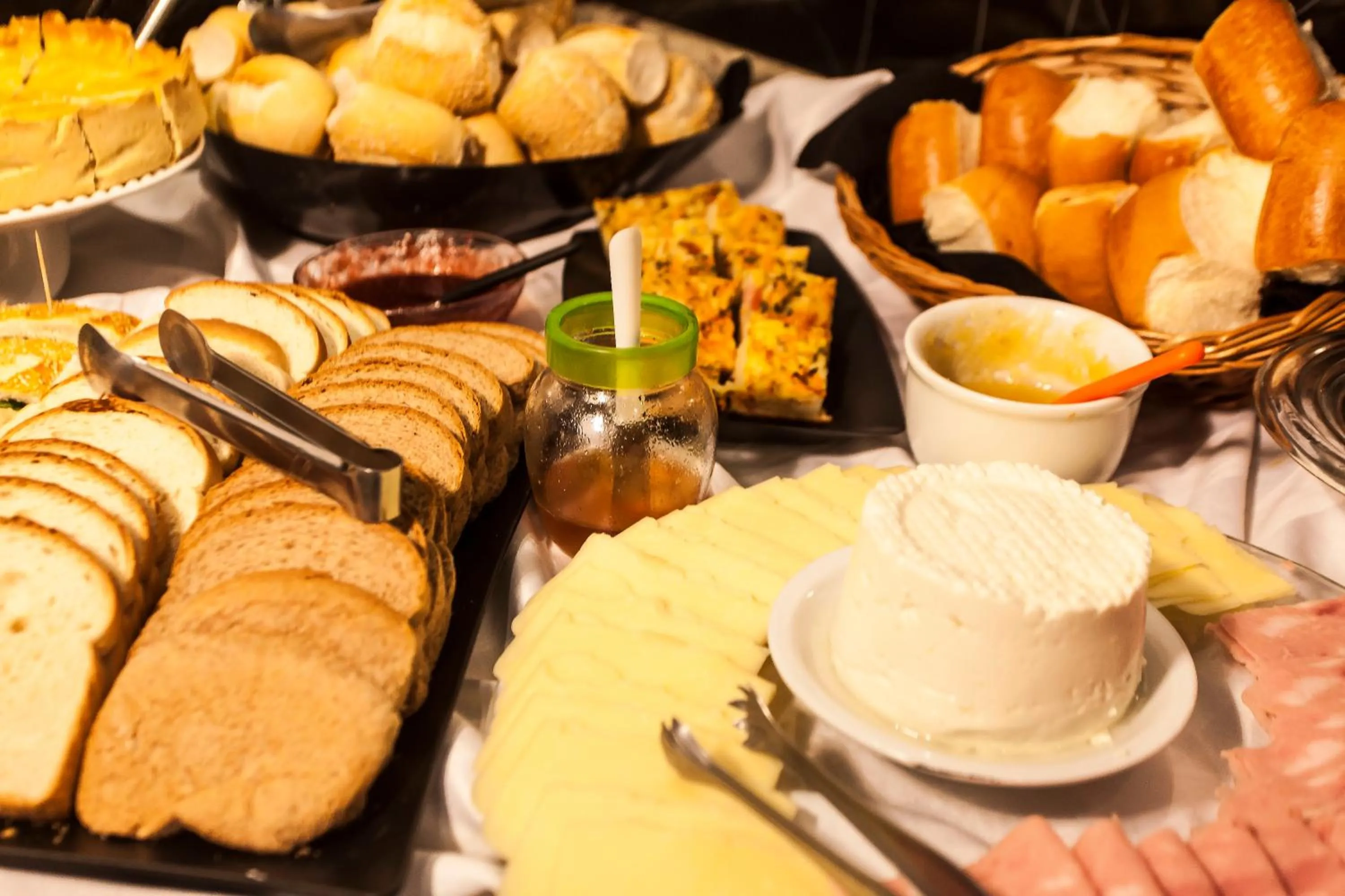 Buffet breakfast in Hotel Arlen