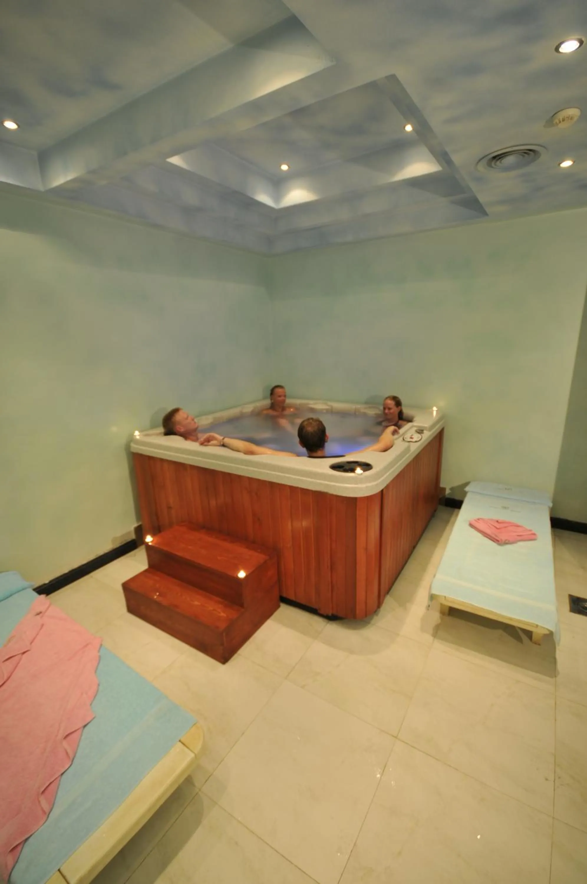 Hot Tub, Bed in Marina Sharm Hotel