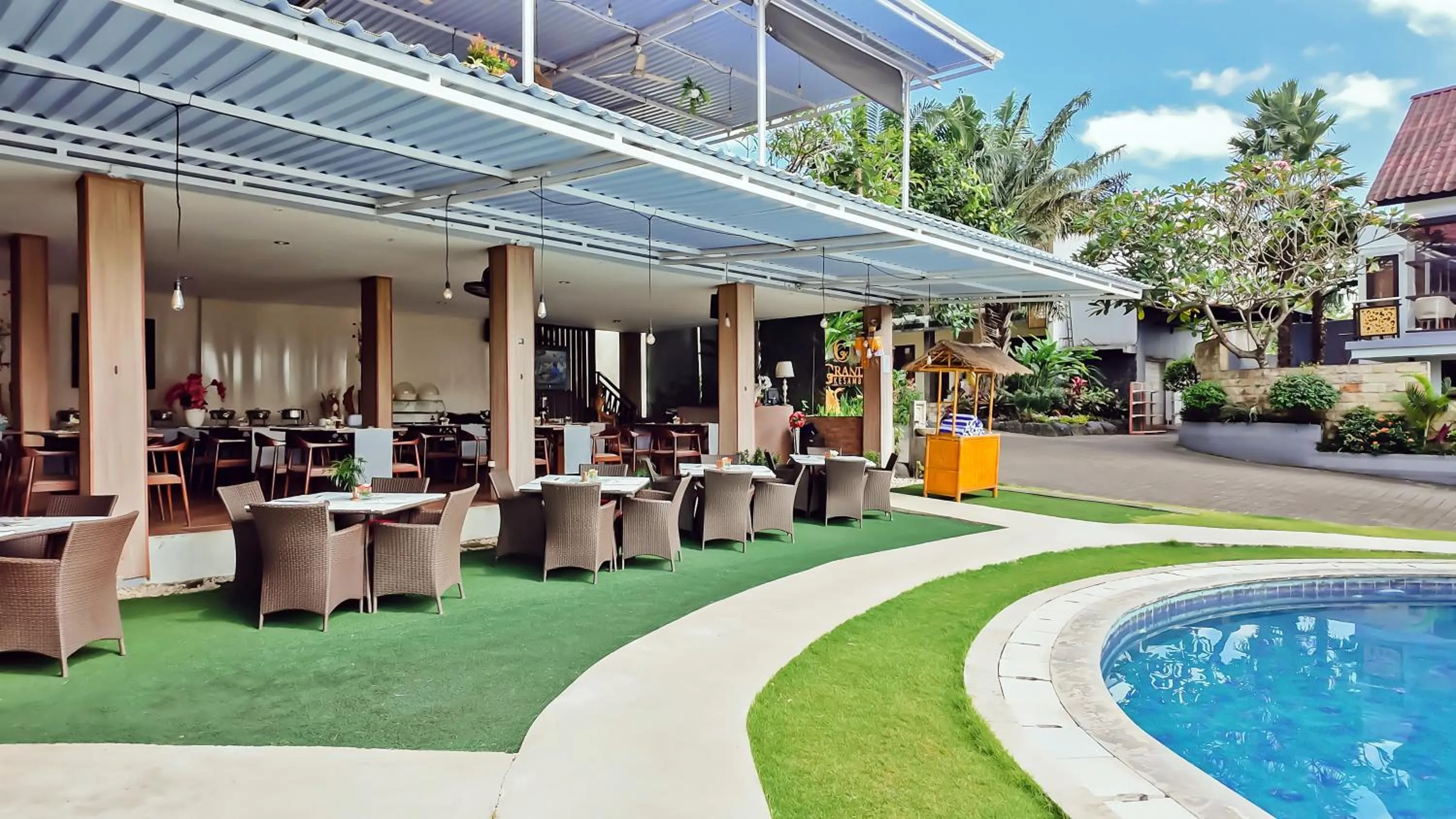 Restaurant/places to eat in Grand Kesambi Resort and Villas Seminyak