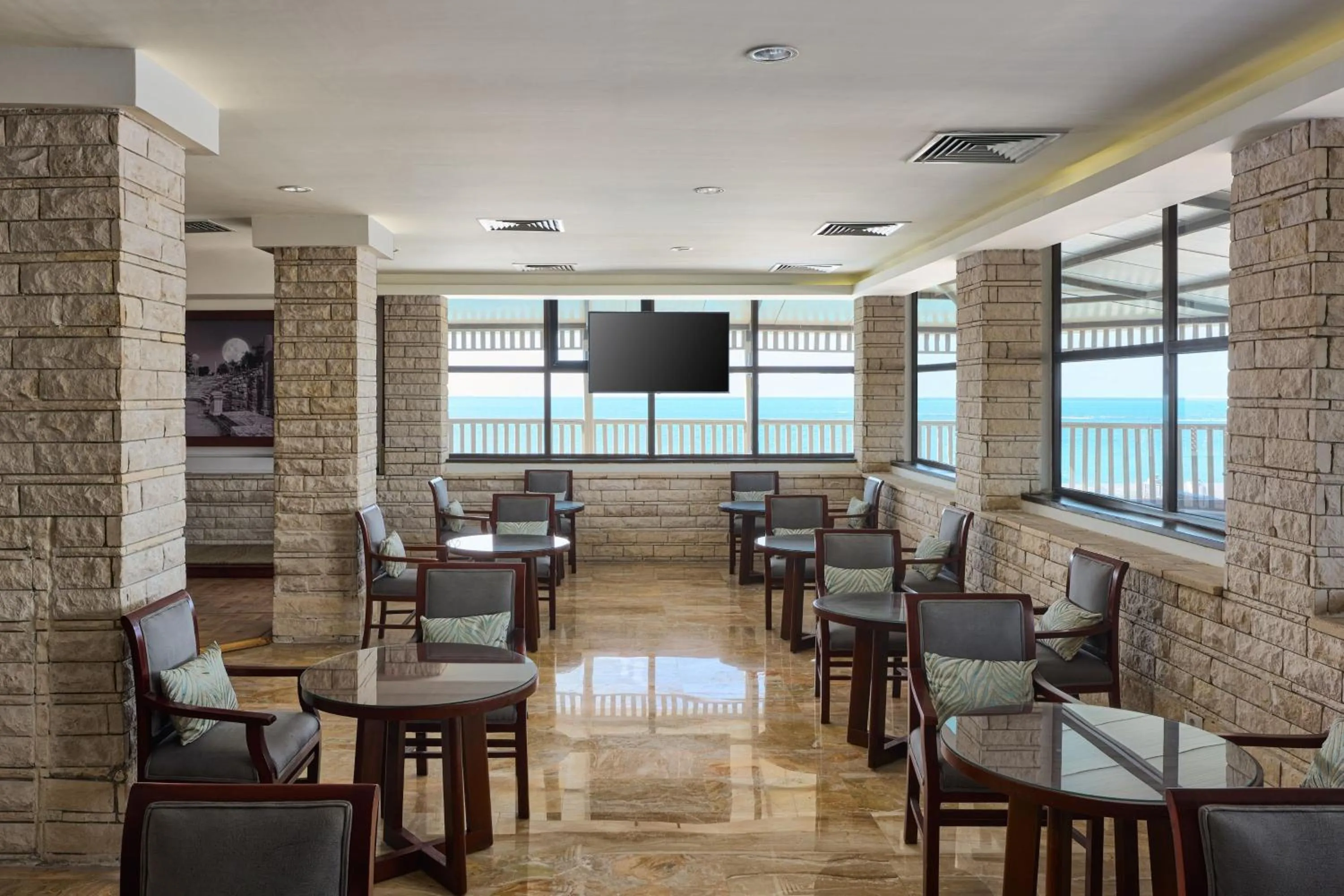 Restaurant/places to eat in Sheraton Montazah Hotel