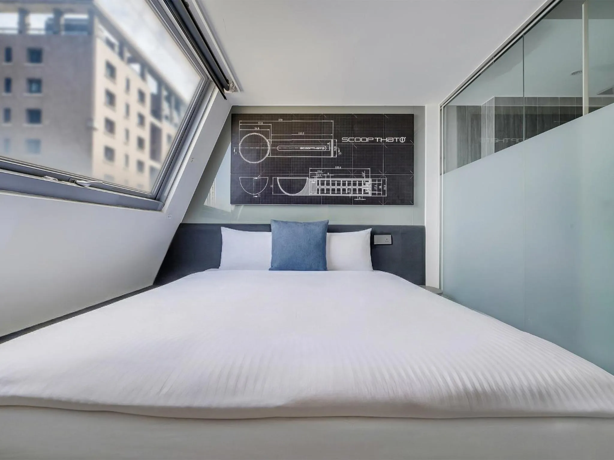 Bed in CHECK inn Taichung Liming