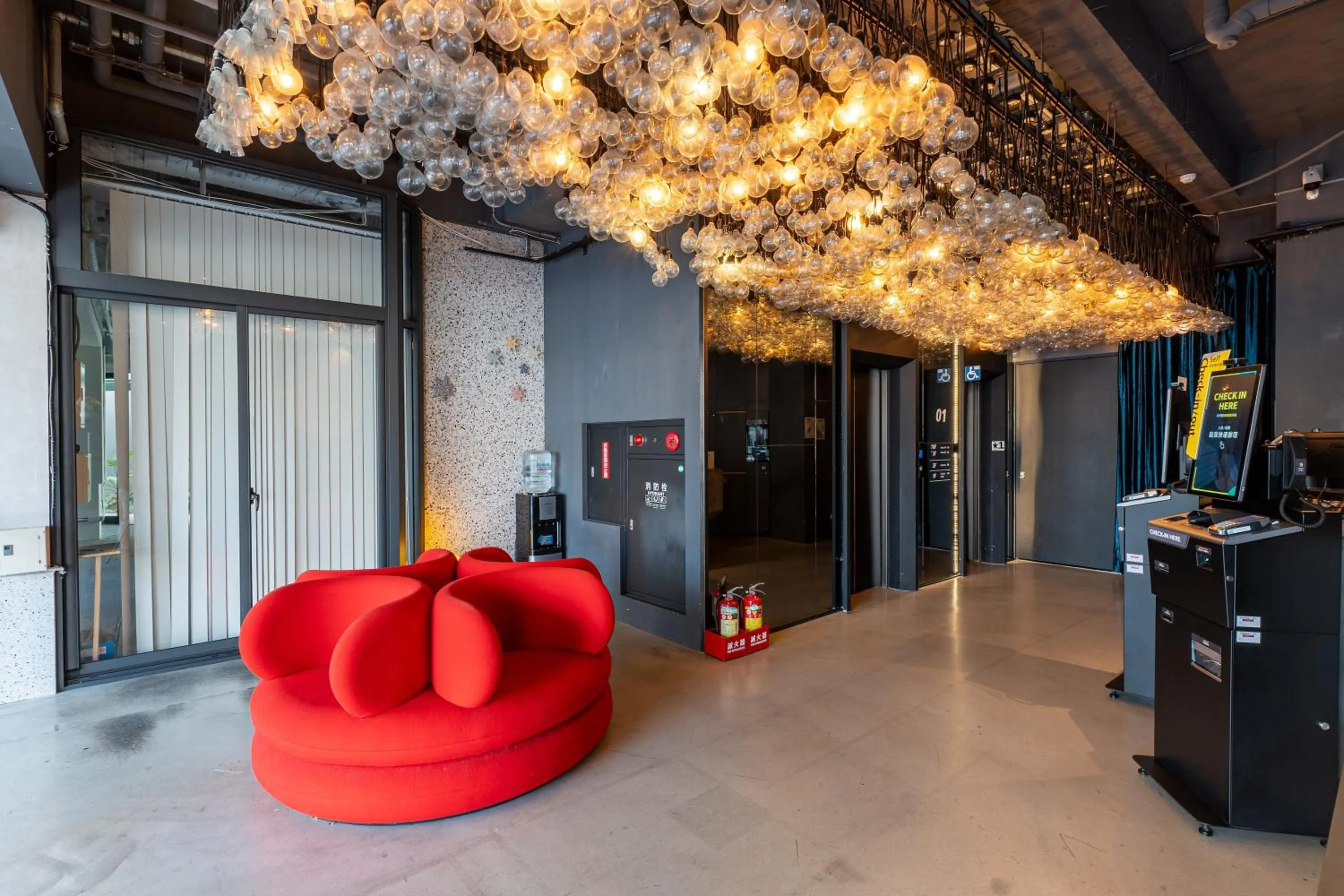 Lobby or reception in CHECK inn Taichung Liming
