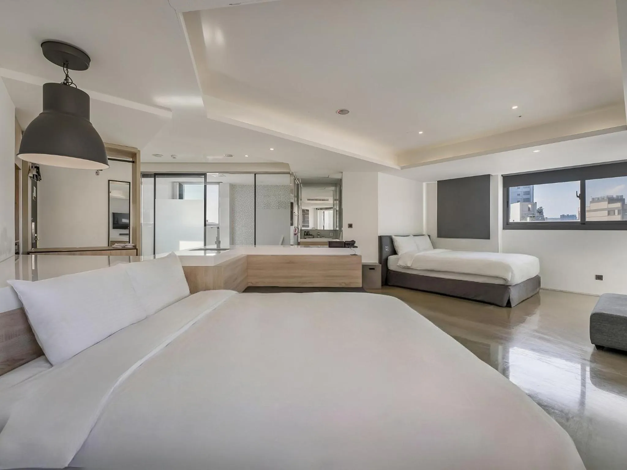 Bed in CHECK inn Taichung Liming