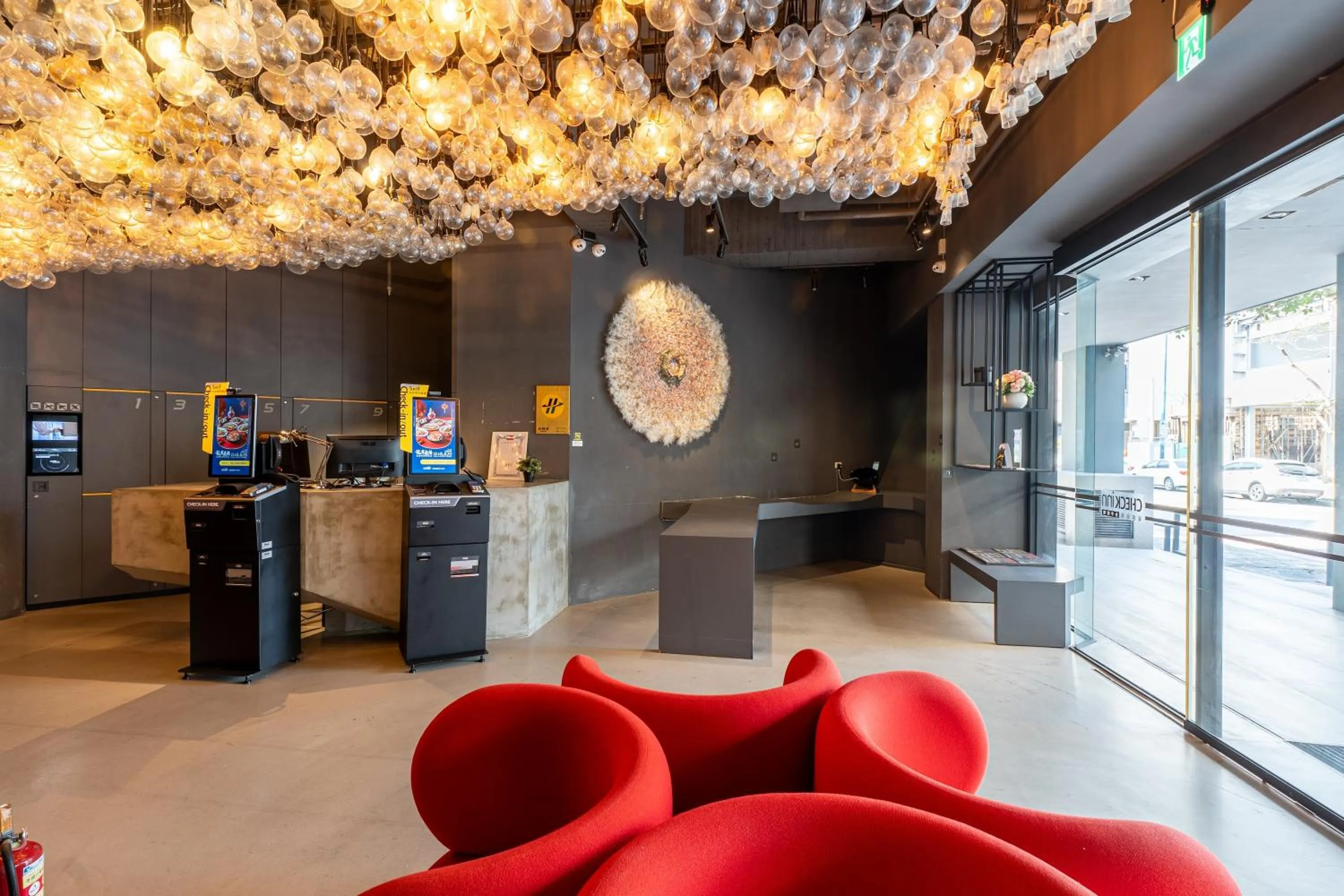 Lobby or reception in CHECK inn Taichung Liming