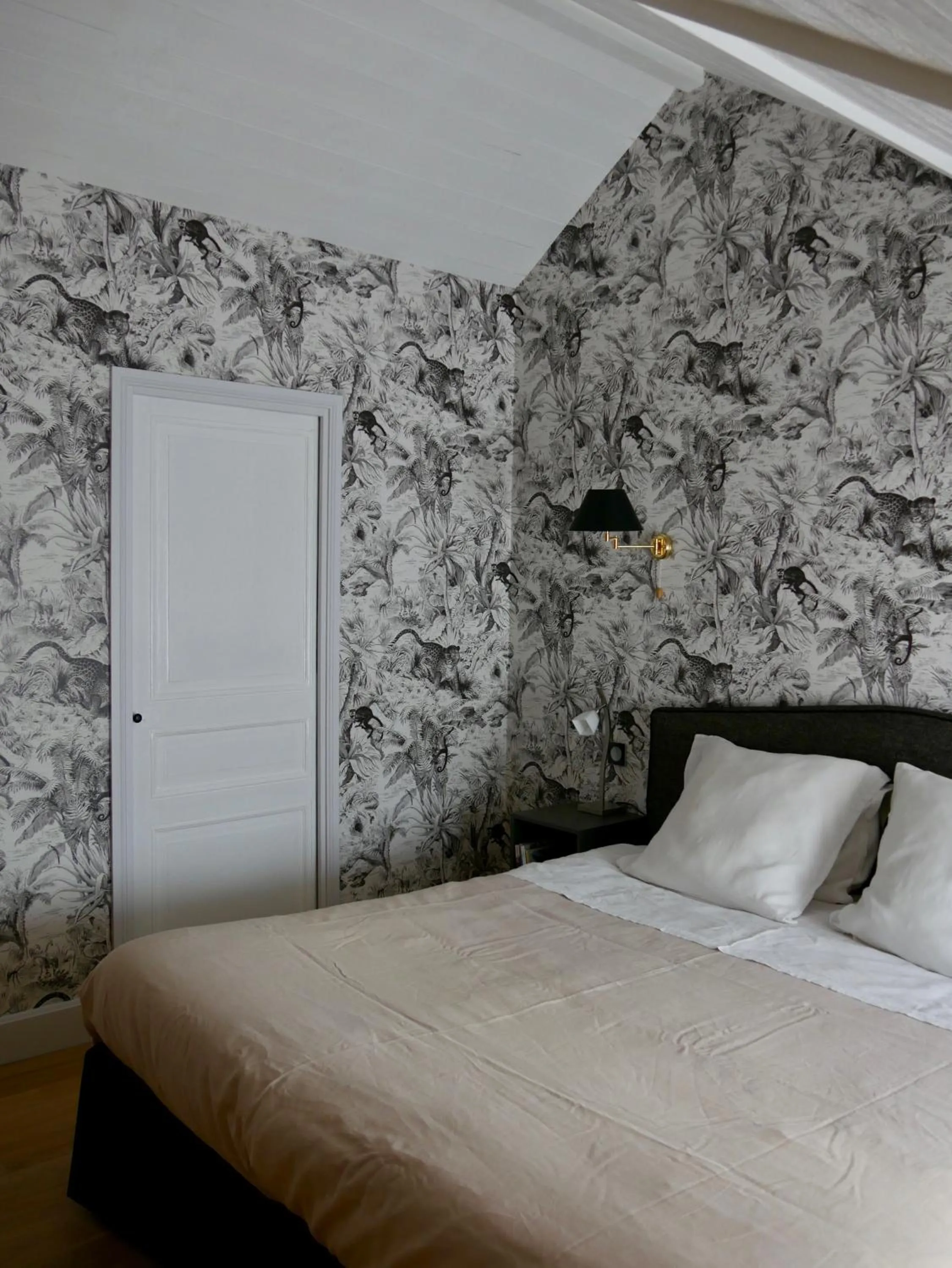 Bedroom, Bed in Le Berceul