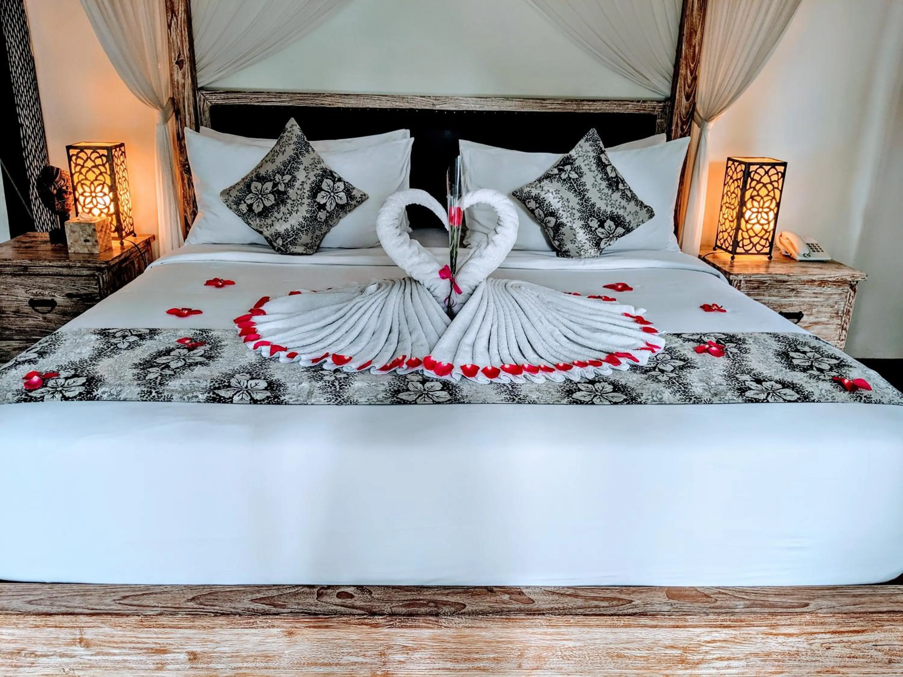 Balcony/Terrace, Bed in Anusara Luxury Villas