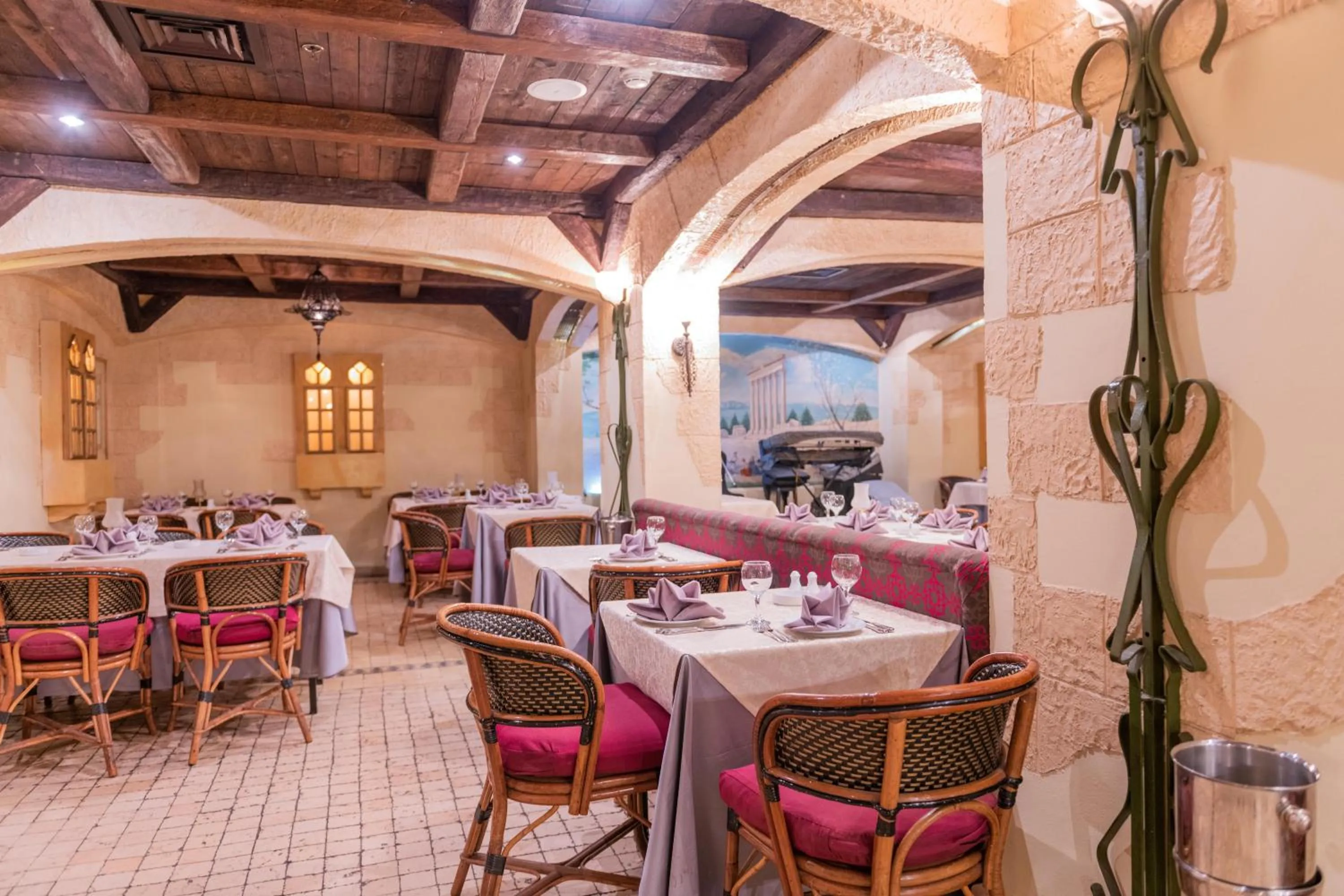 Restaurant/places to eat in Sonesta Hotel Tower & Casino Cairo