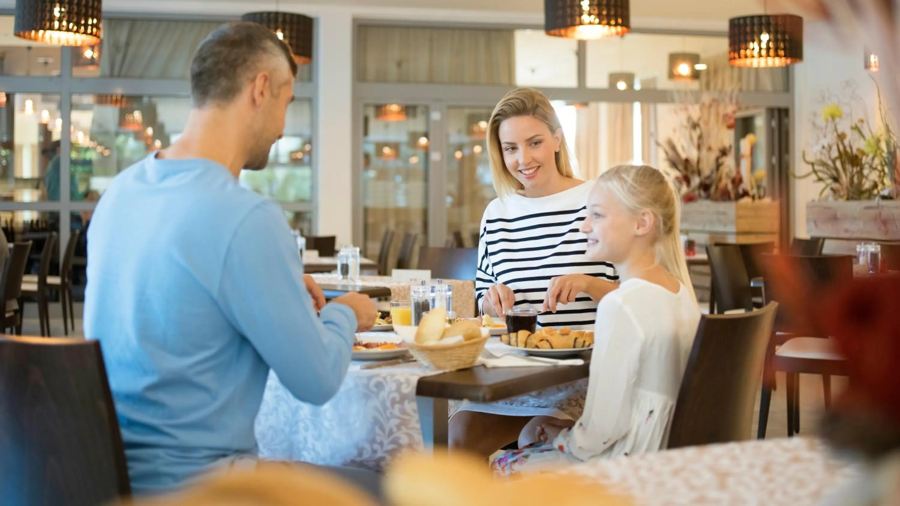 Restaurant/places to eat in Crvena Luka Resort