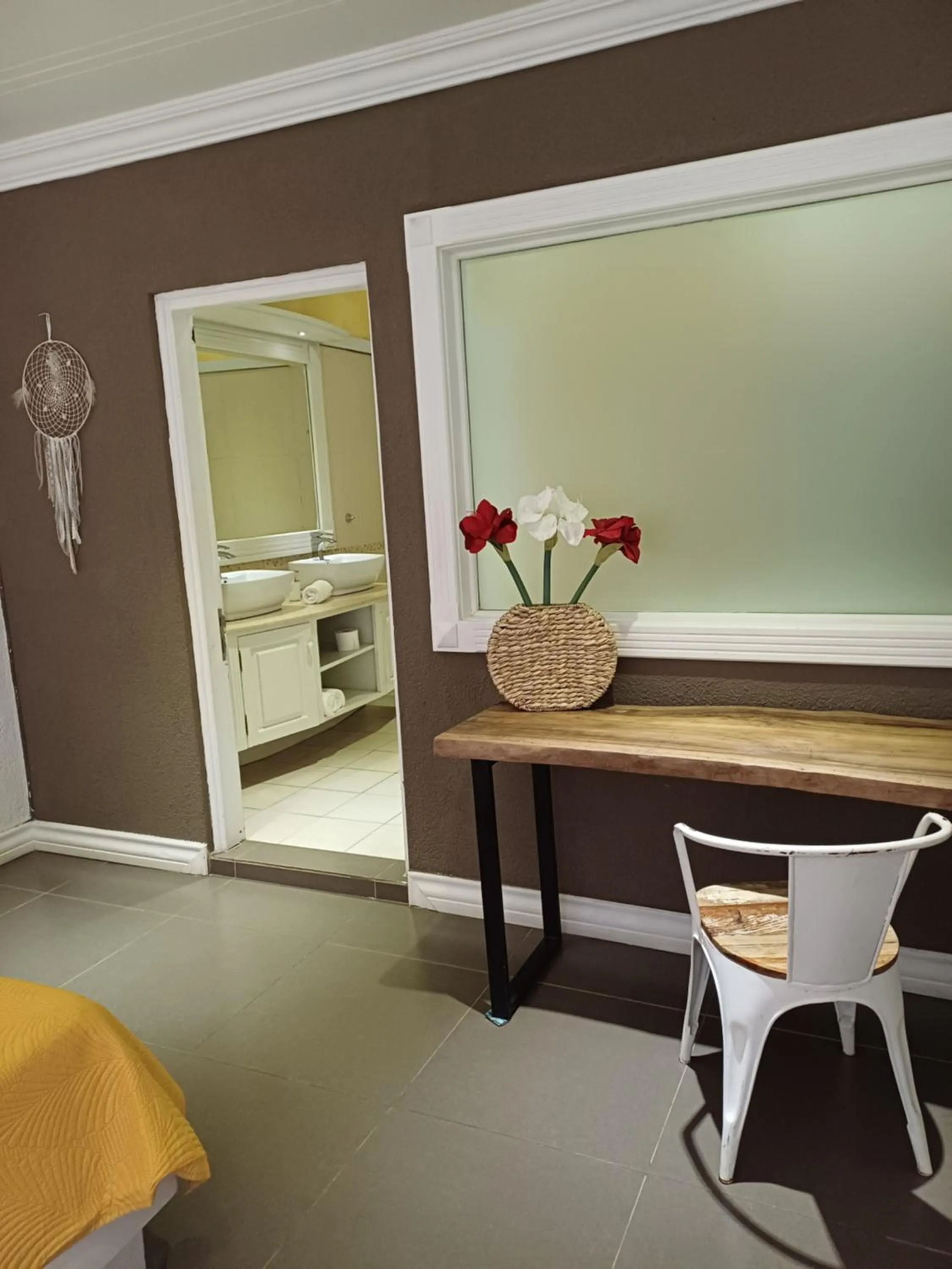 hair dresser in Explora Prestige