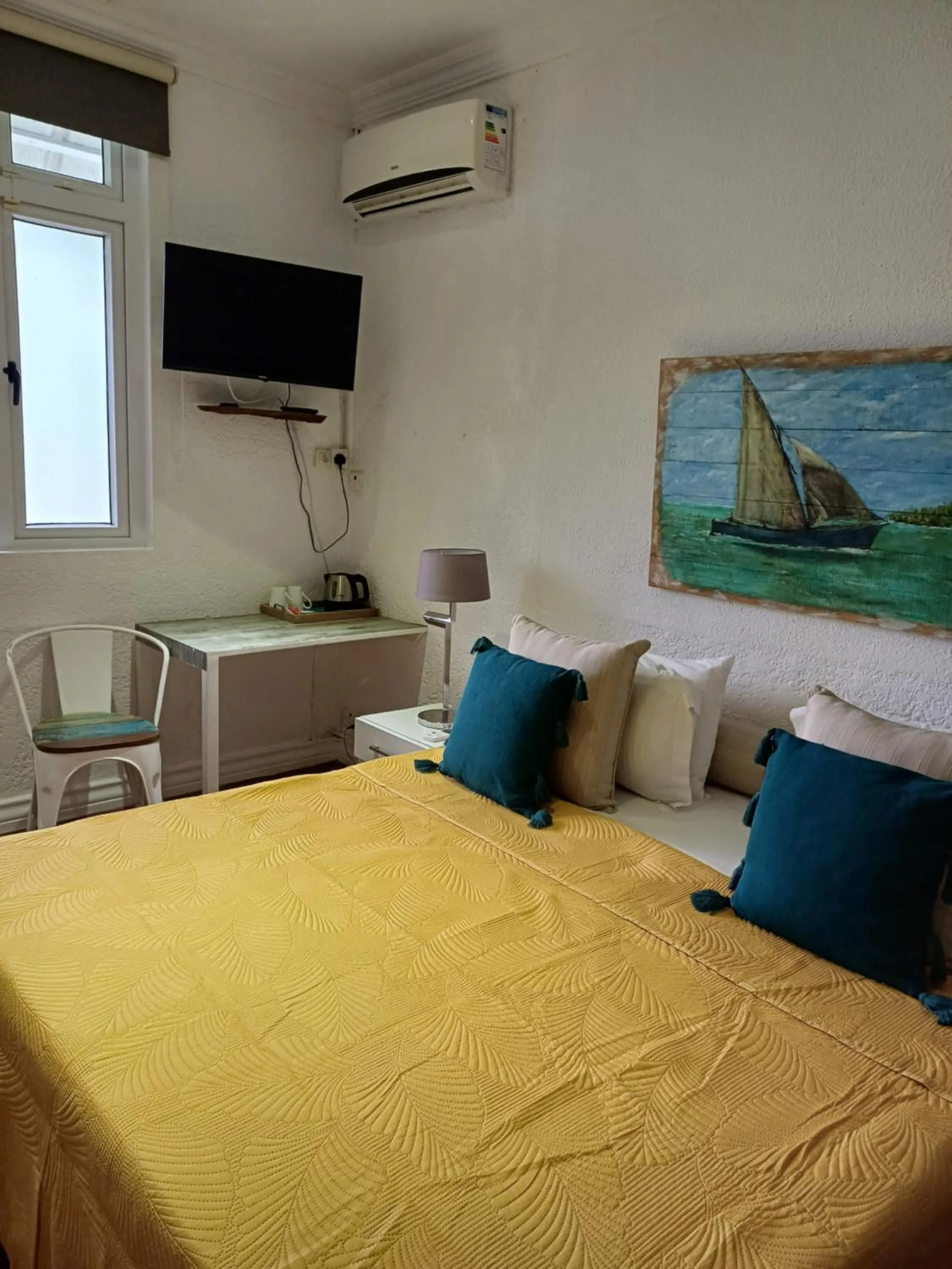 Bedroom, Bed in Explora Prestige