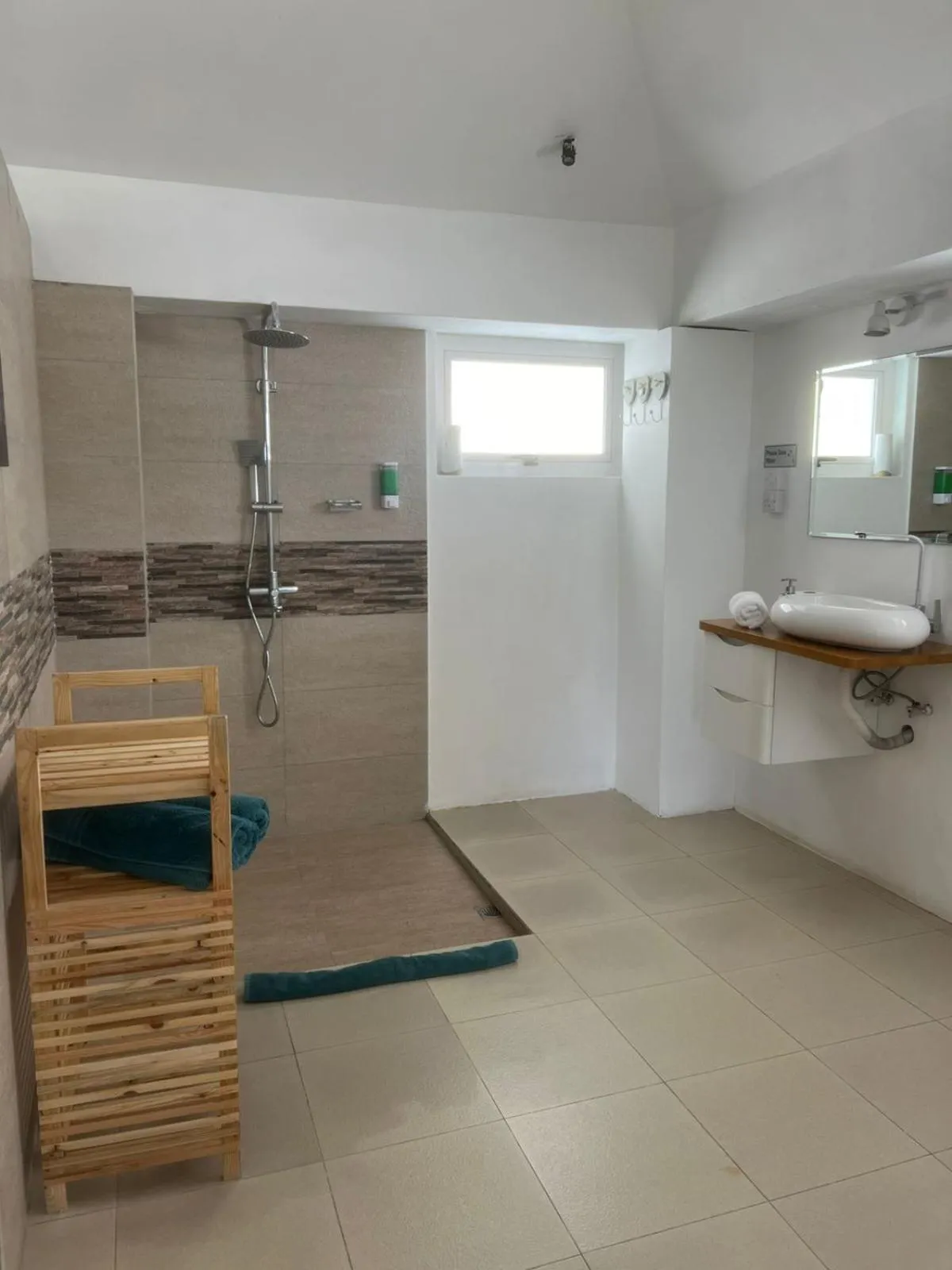 Shower in Explora Prestige