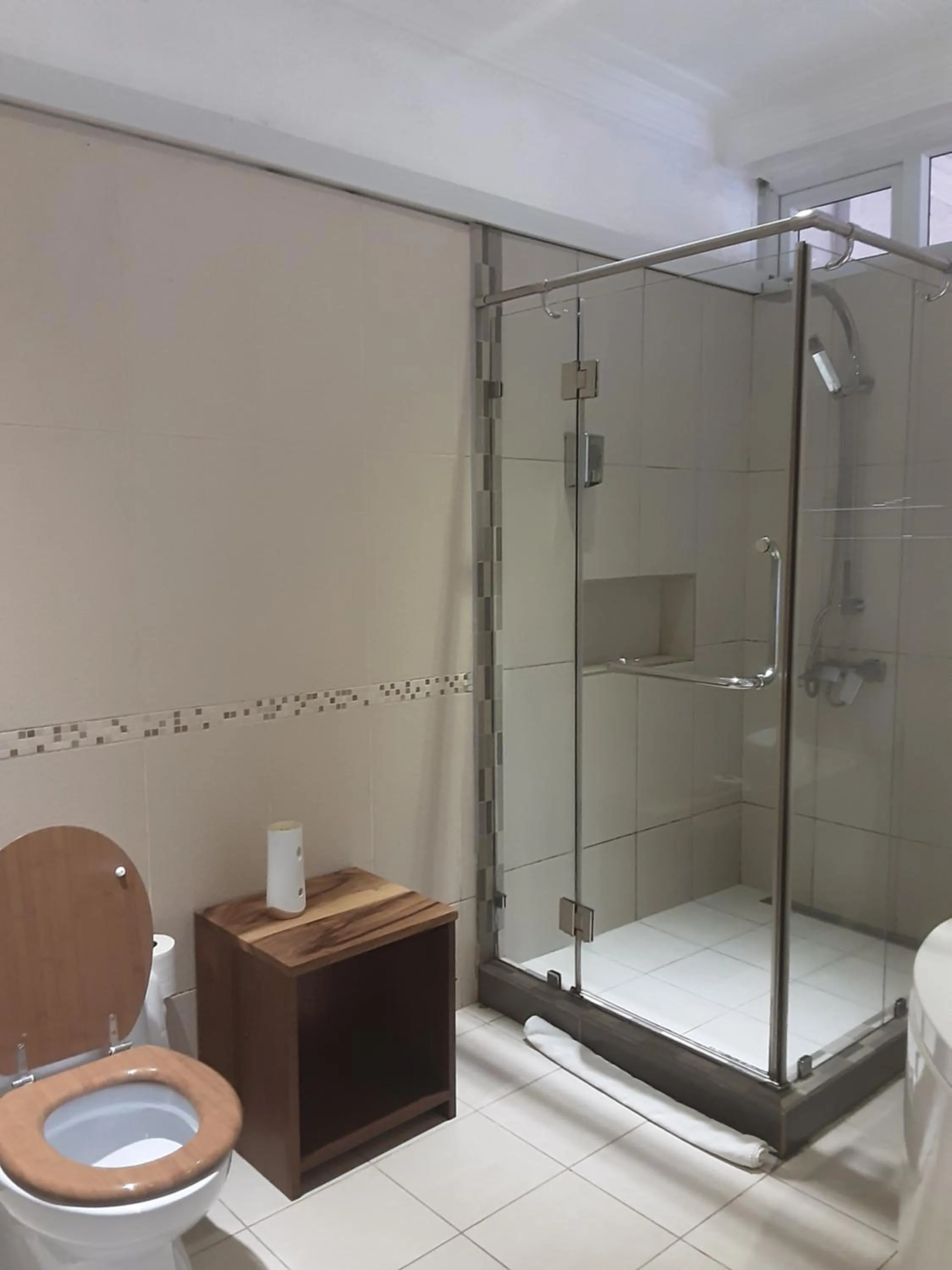 Shower in Explora Prestige