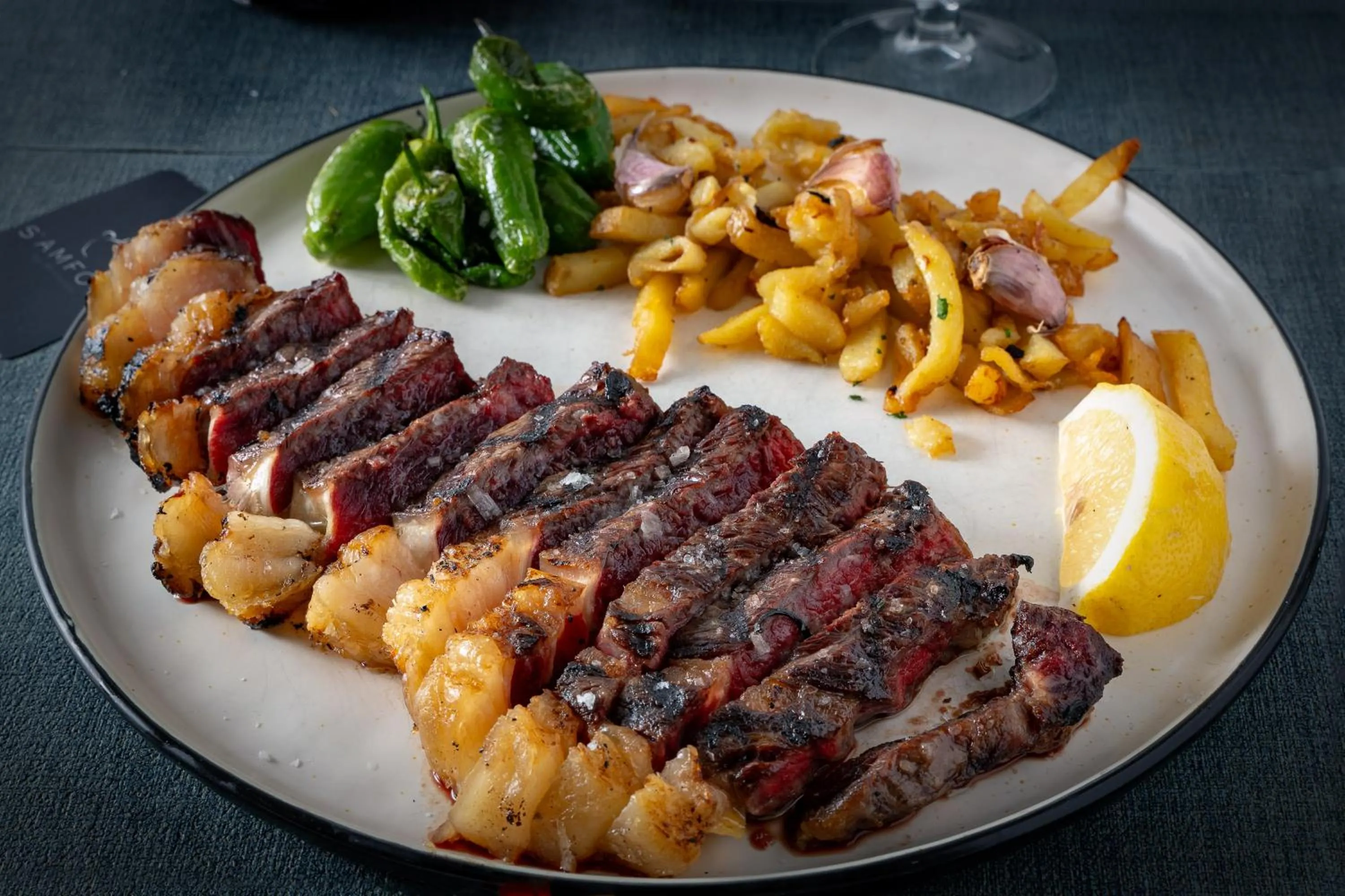 Restaurant/places to eat in Hotel Boutique Minister 4Sup