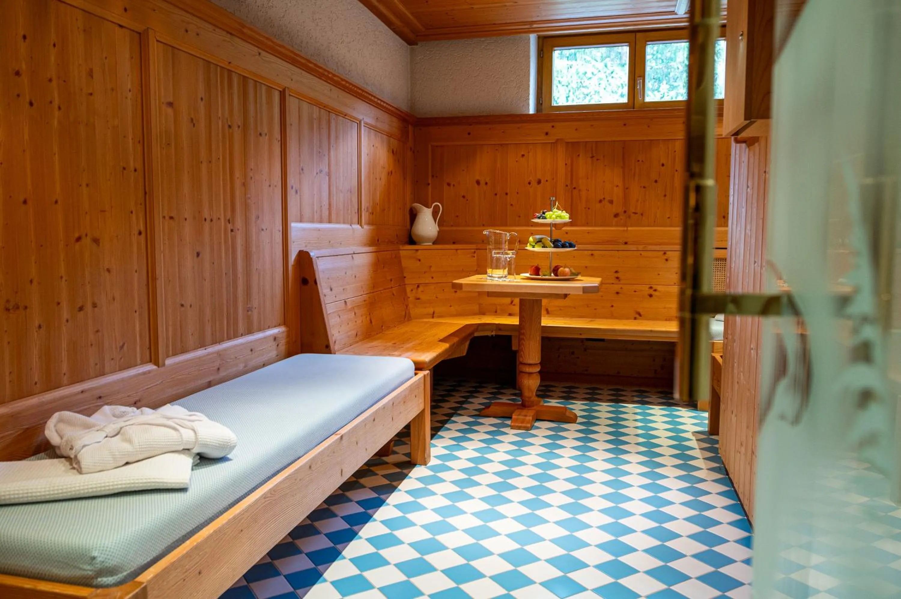 Bed in die AlpenRose