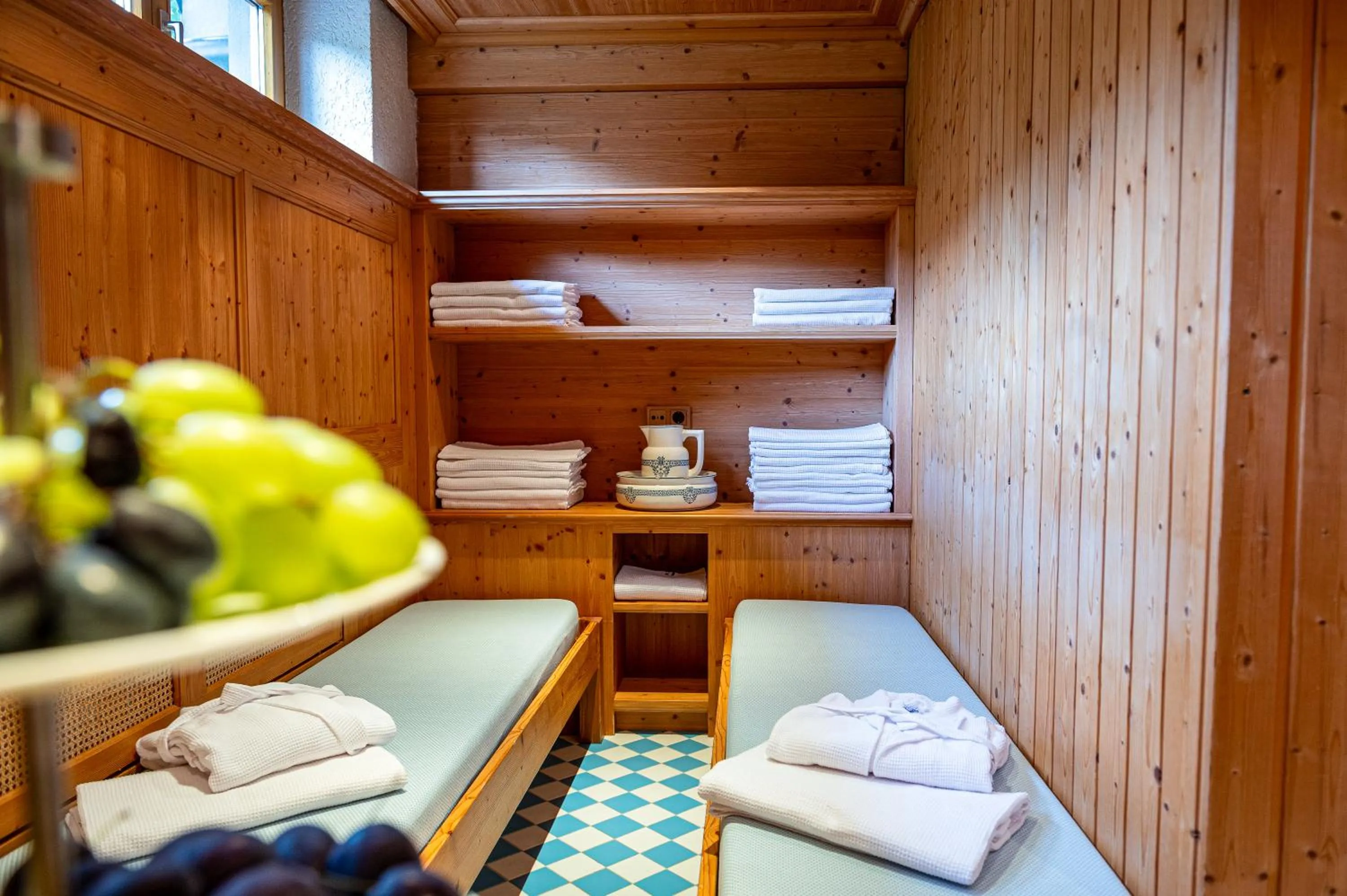 Bed in die AlpenRose