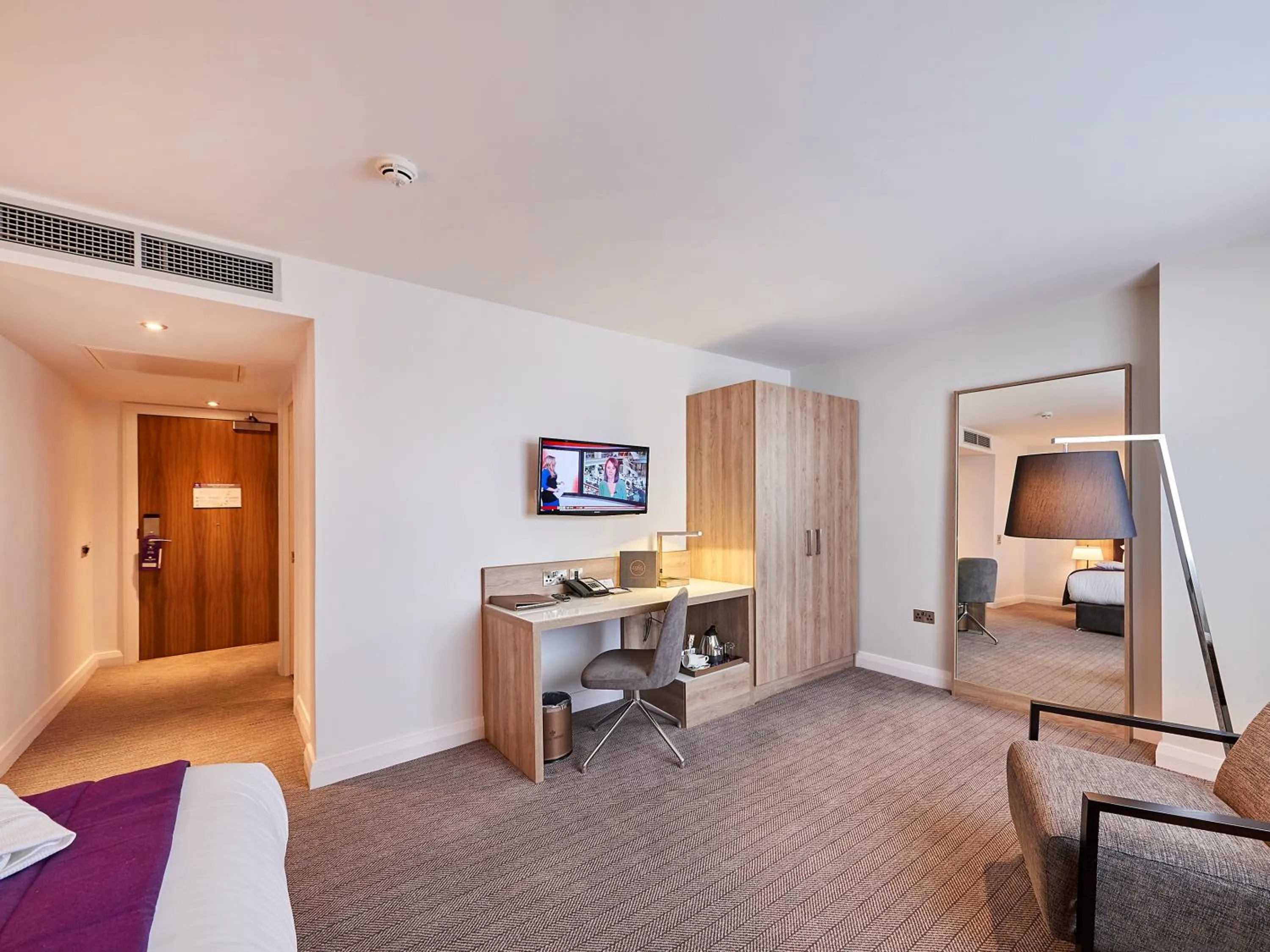 Bedroom, Bed in Park Regis Birmingham