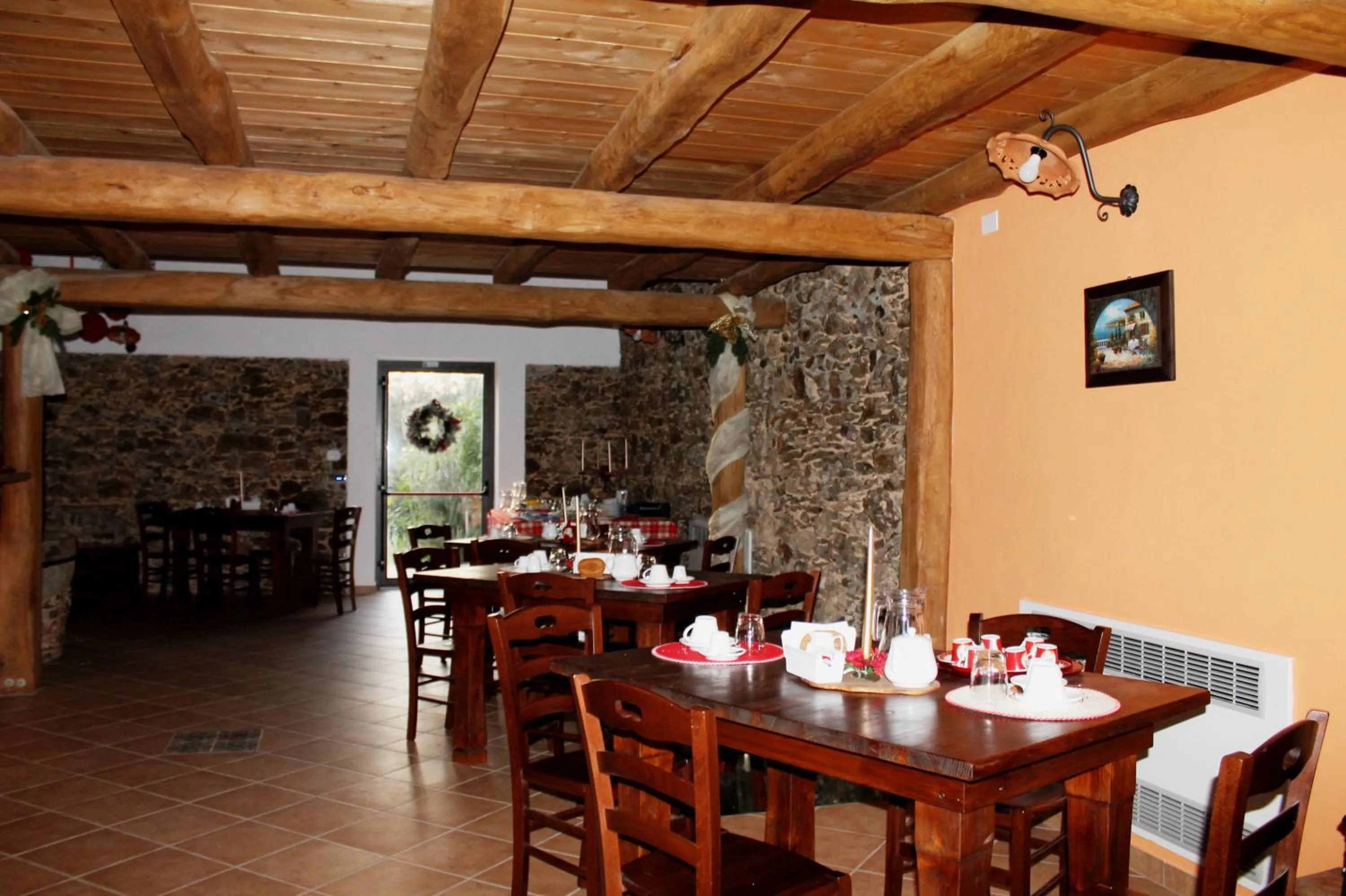 Restaurant/places to eat in Antico Casale