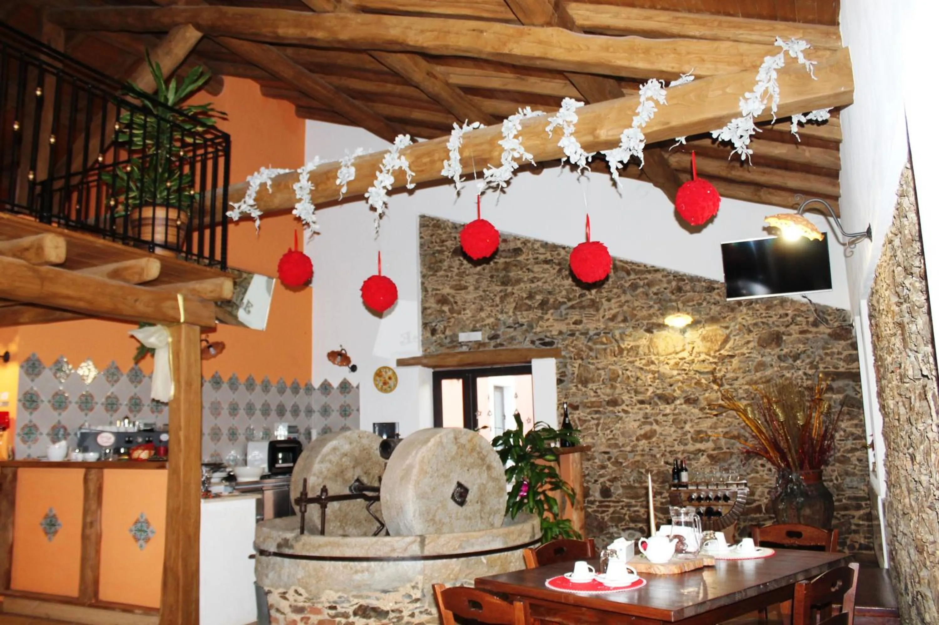 Restaurant/places to eat in Antico Casale