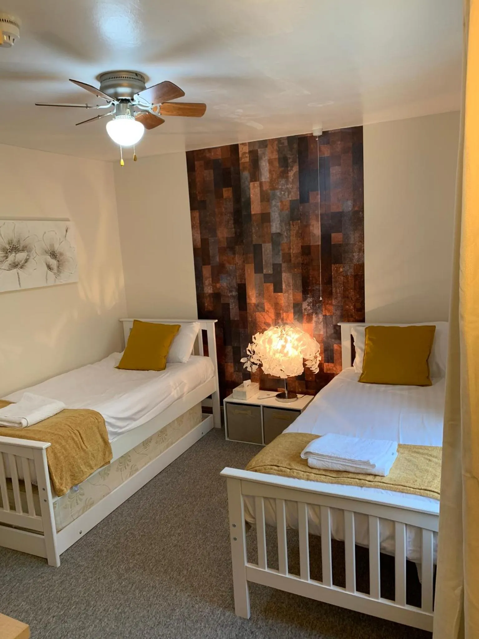 Bed in Waterfront Inn