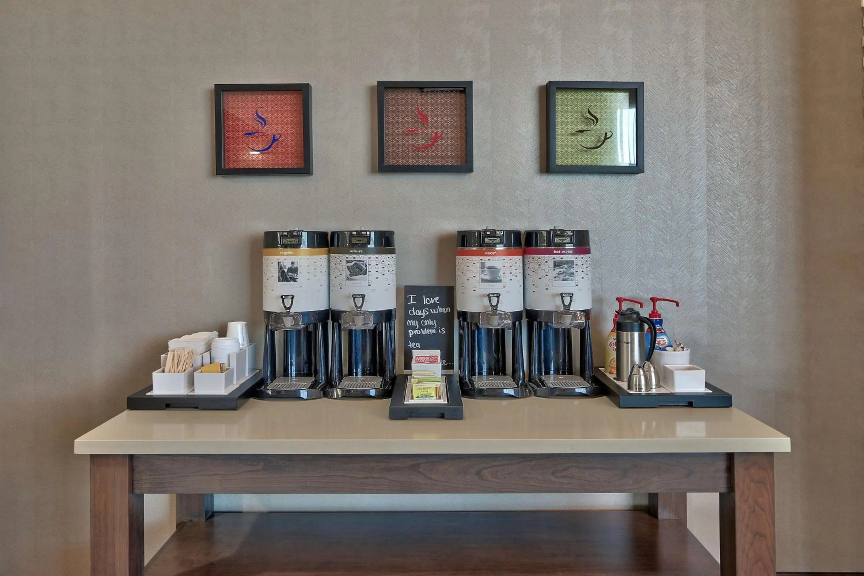 Coffee/tea facilities in Hampton Inn & Suites Artesia