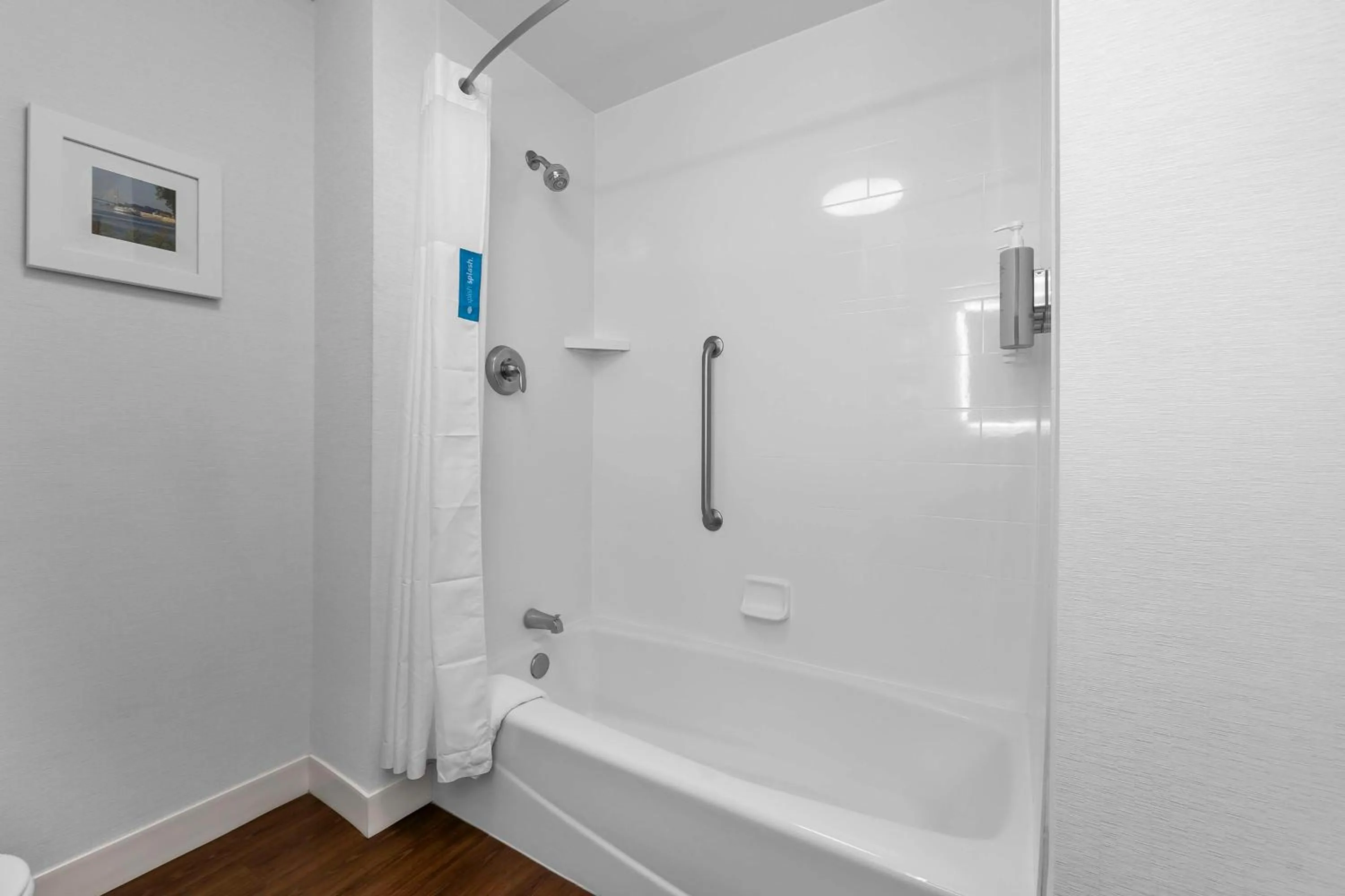 Bathroom in Hampton Inn Cape Girardeau I-55 East, MO