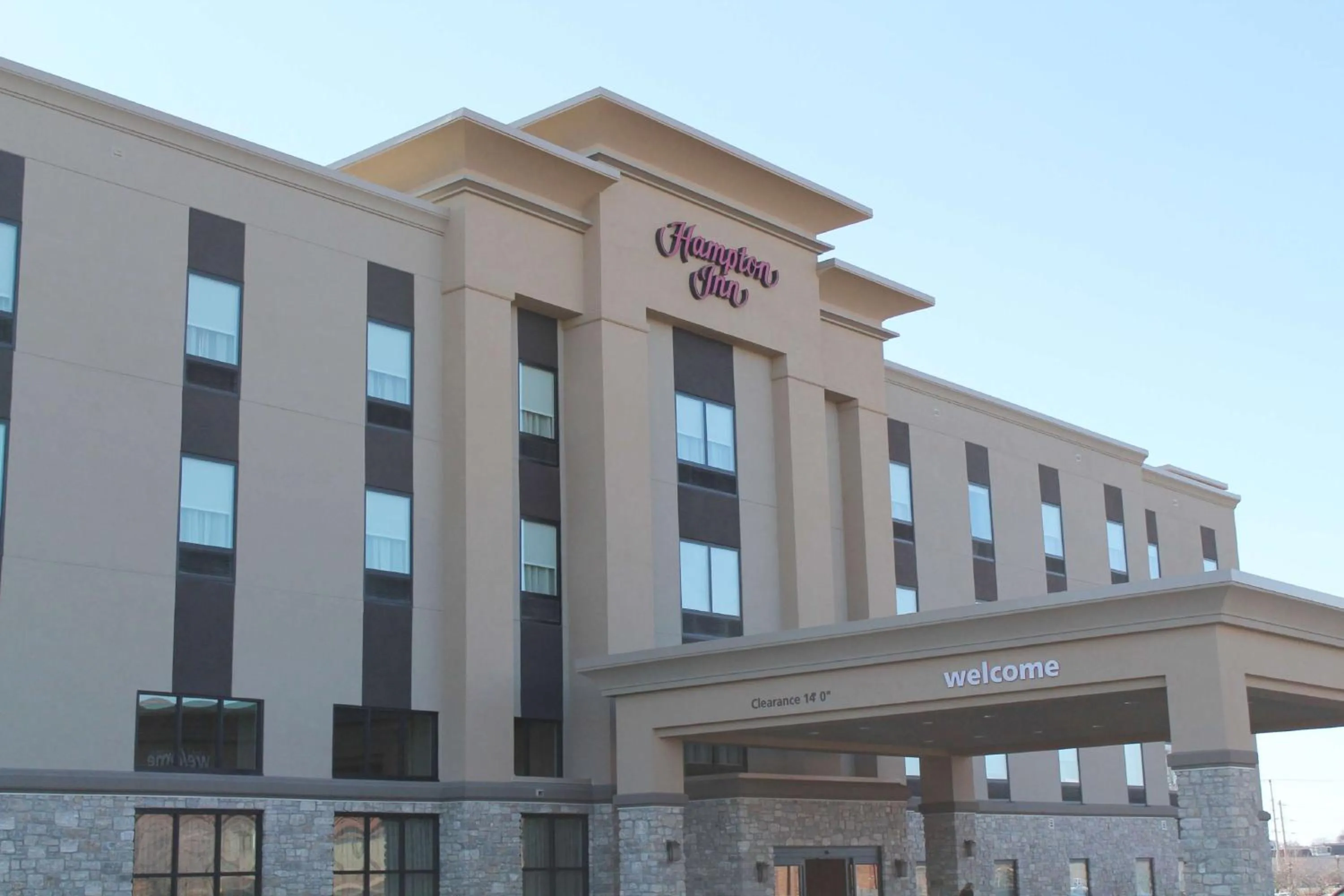 Property building in Hampton Inn Cape Girardeau I-55 East, MO