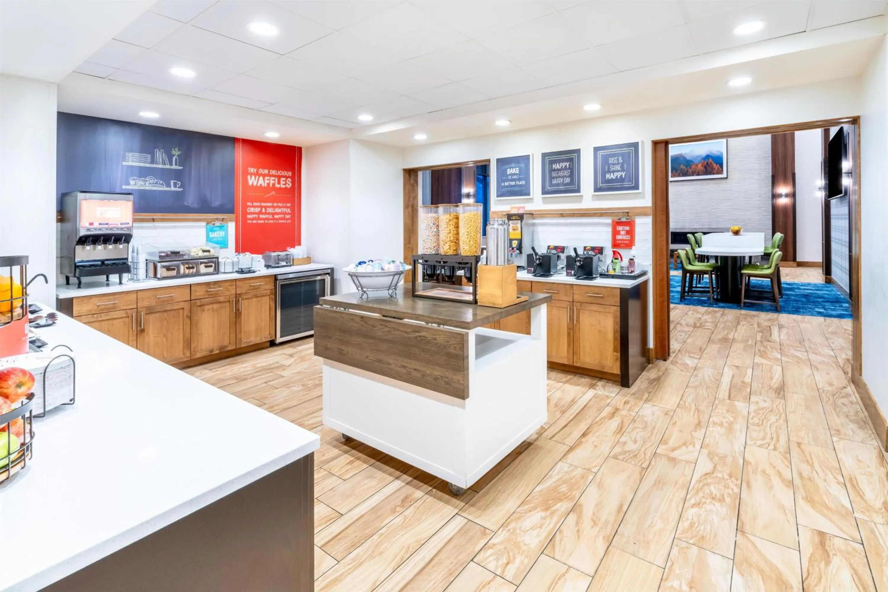 Food and drinks in Hampton Inn & Suites Silverthorne