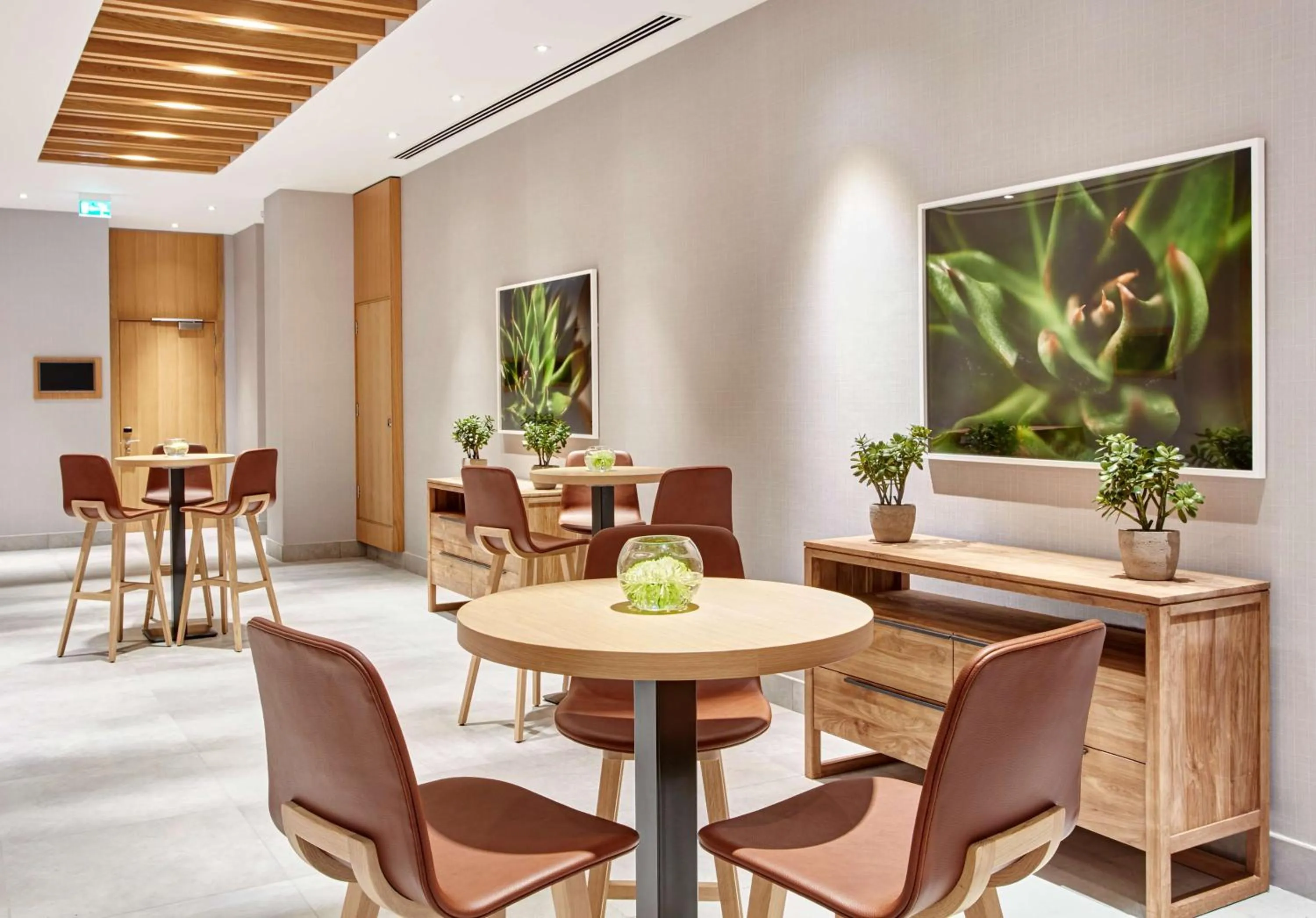 Lobby or reception in Hilton Garden Inn Dubai, Mall Avenue