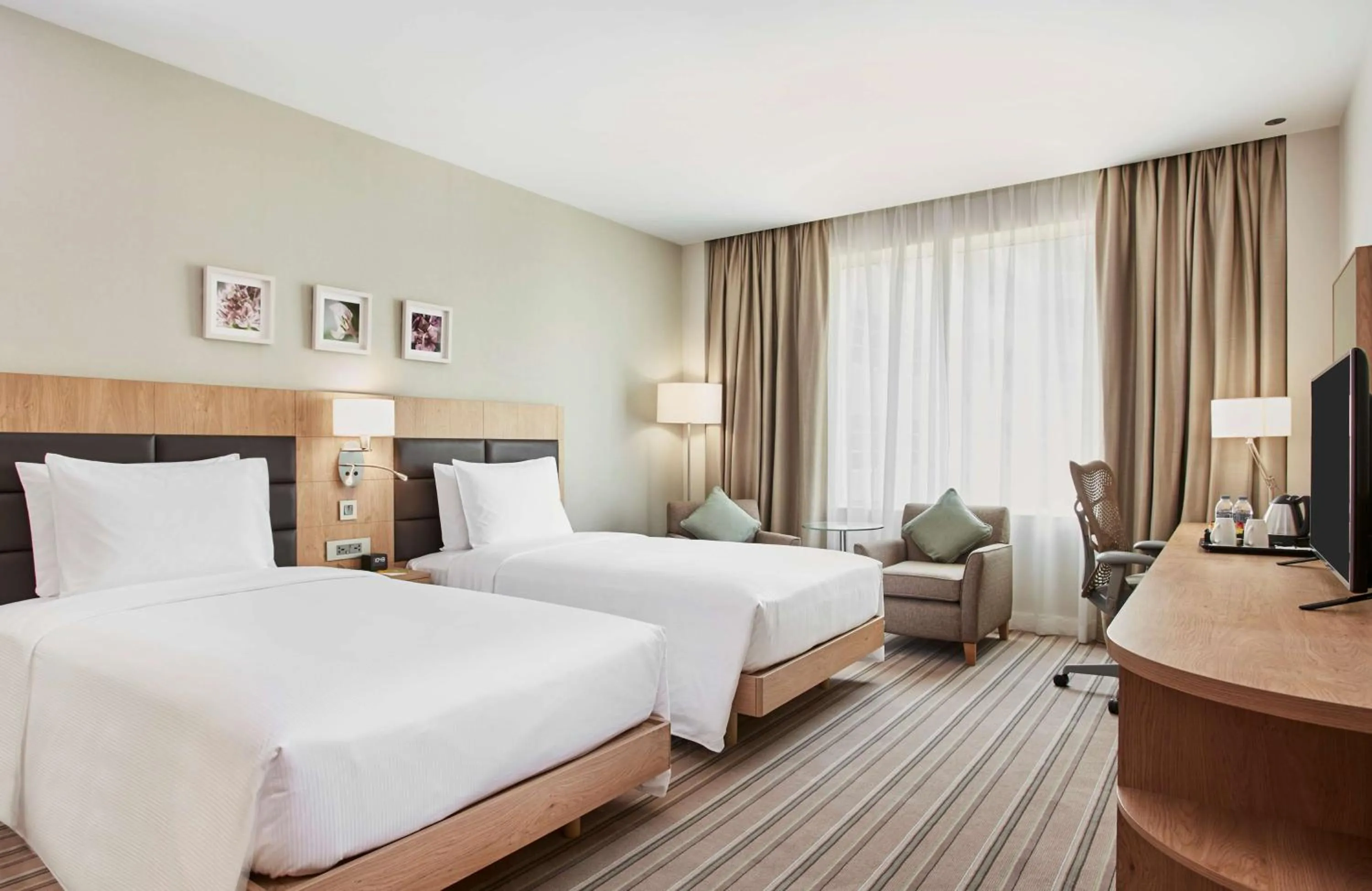 Bed in Hilton Garden Inn Dubai, Mall Avenue