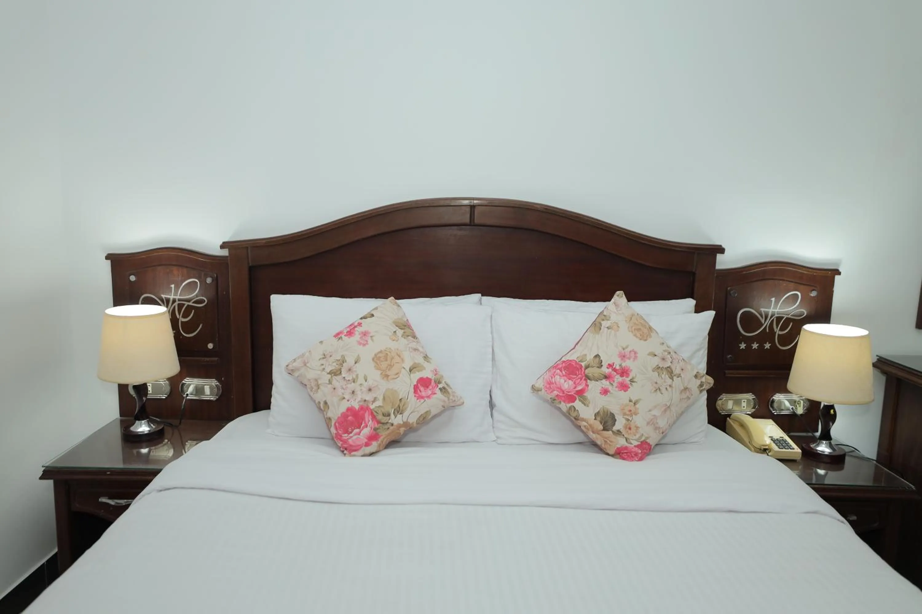 Photo of the whole room, Bed in Happy City Hotel