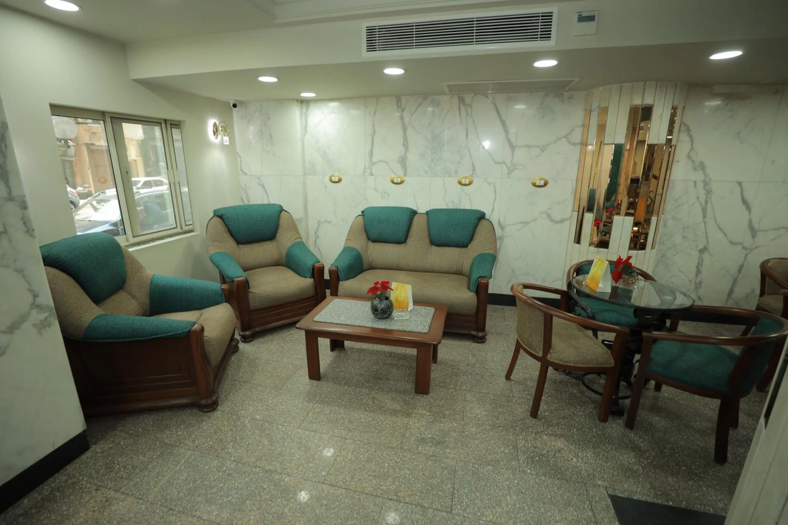 Lobby or reception in Happy City Hotel