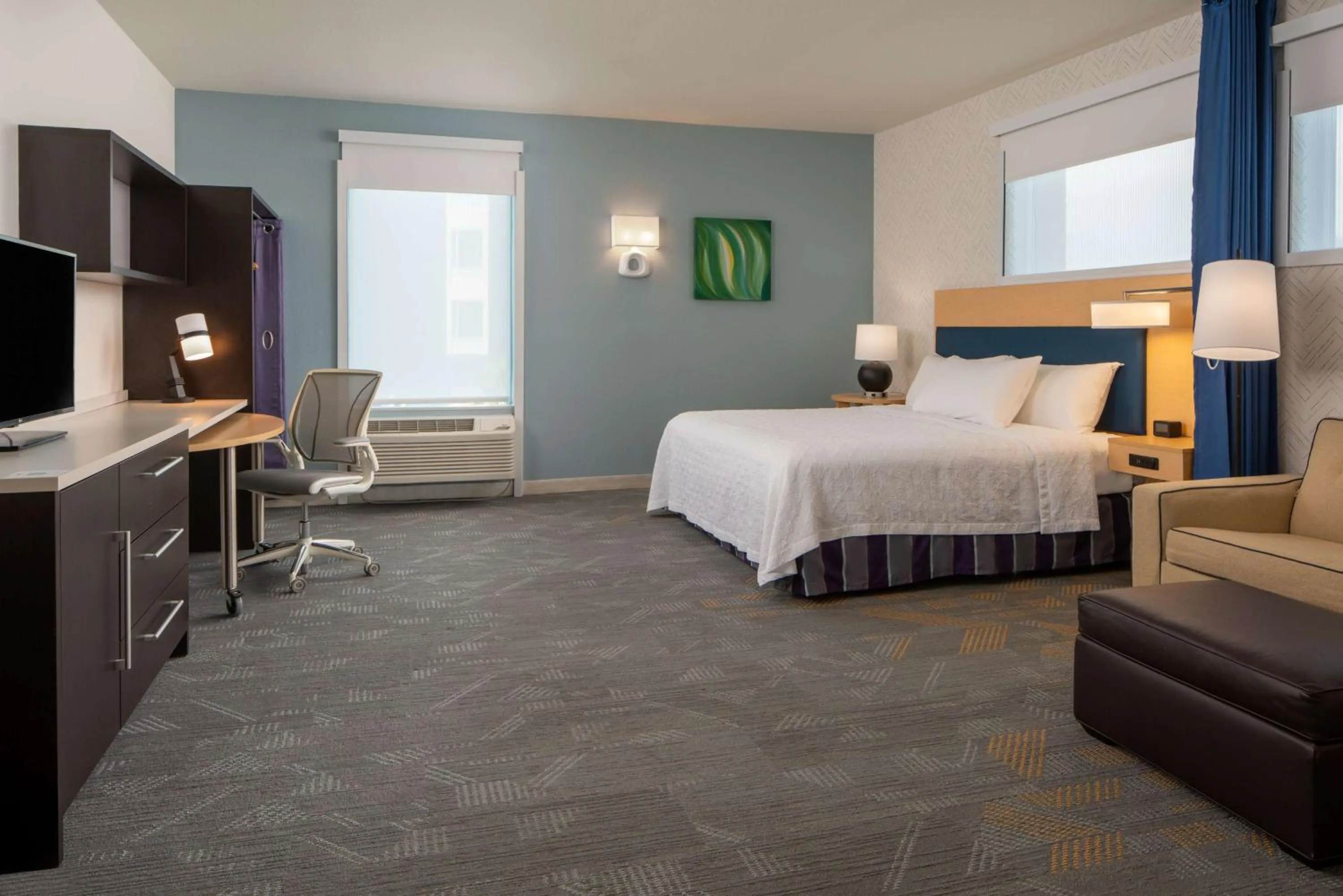 Bedroom, Bed in Home2 Suites by Hilton Gulfport I-10