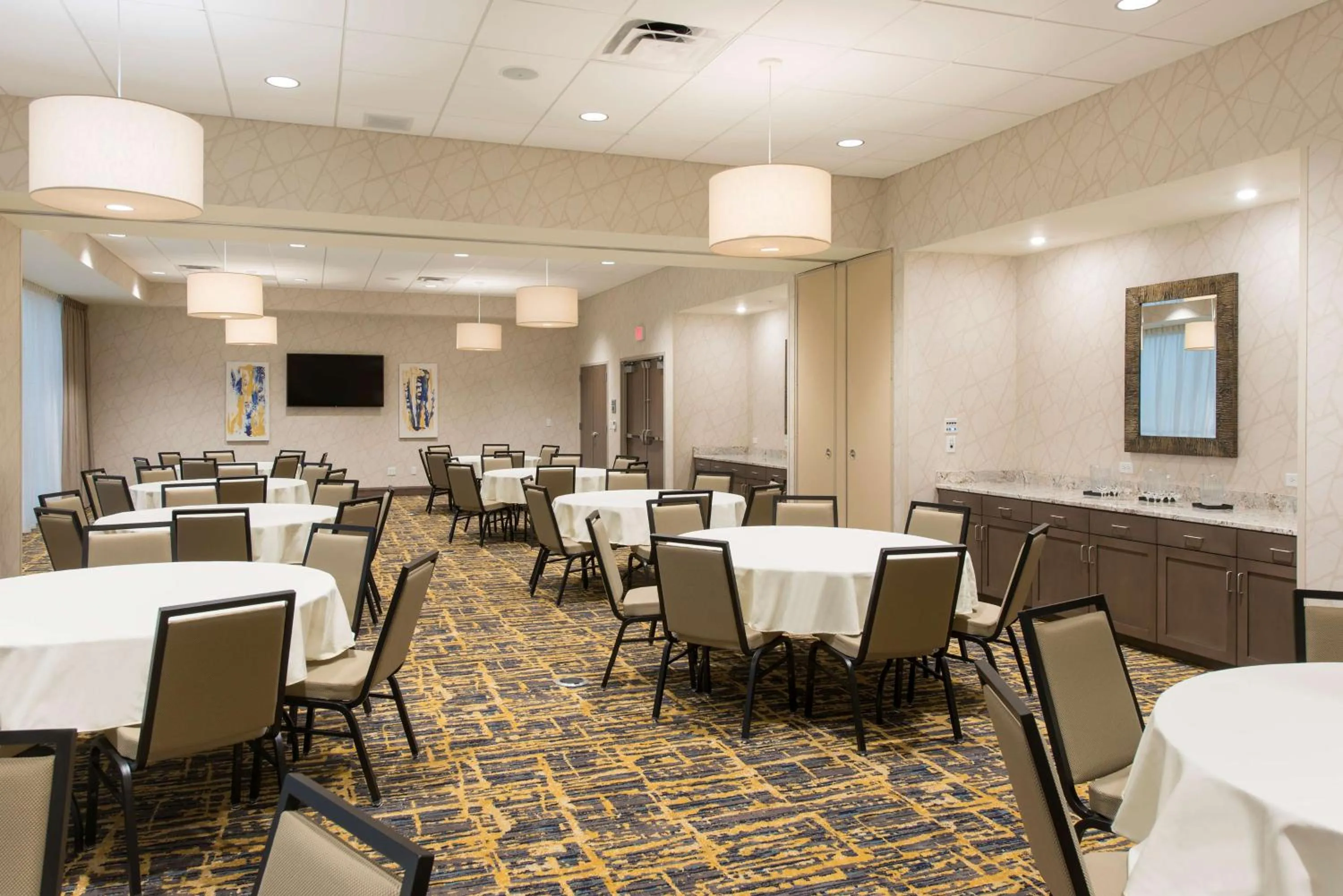 Meeting/conference room in Hampton Inn & Suites Grand Rapids Downtown