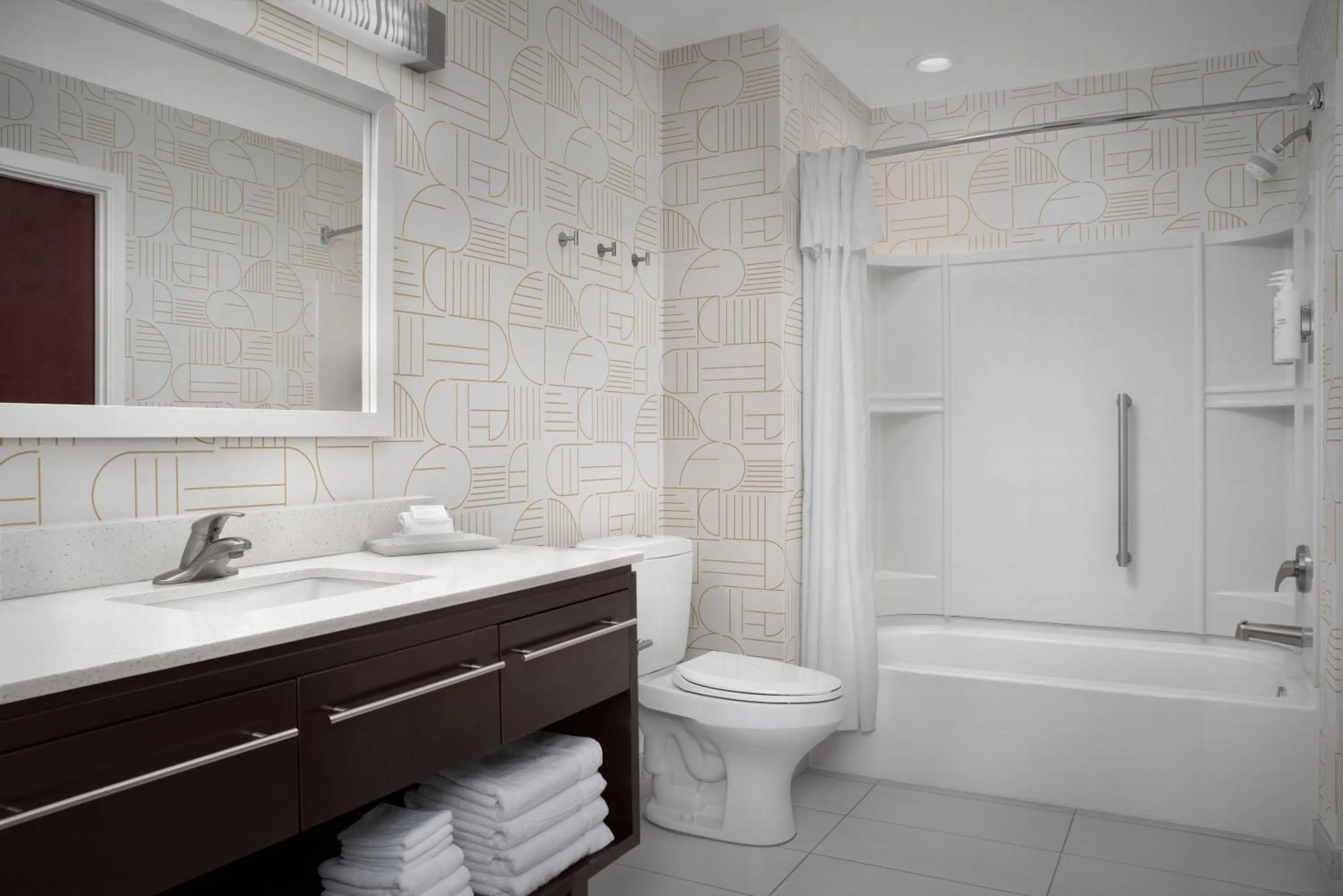 Bathroom in Home2 Suites by Hilton Lake City