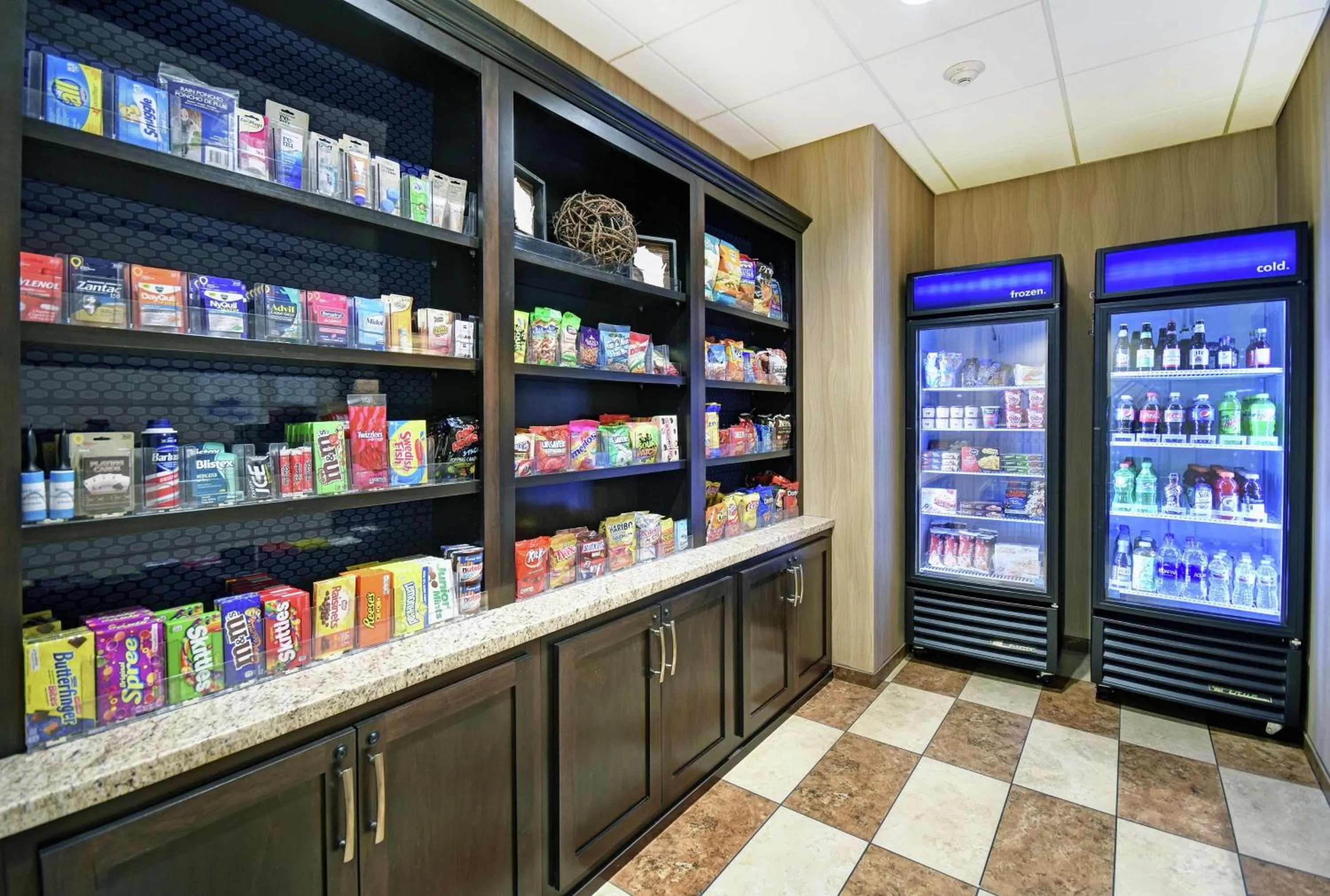 Restaurant/places to eat in Hampton Inn & Suites Milwaukee/Franklin