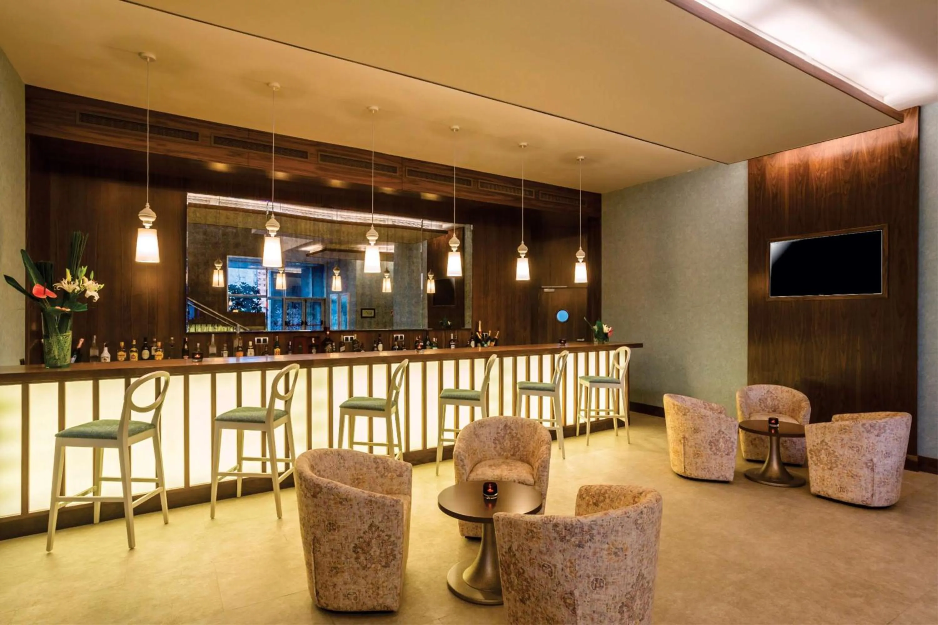 Lounge or bar in Hilton Garden Inn Tanger City Center