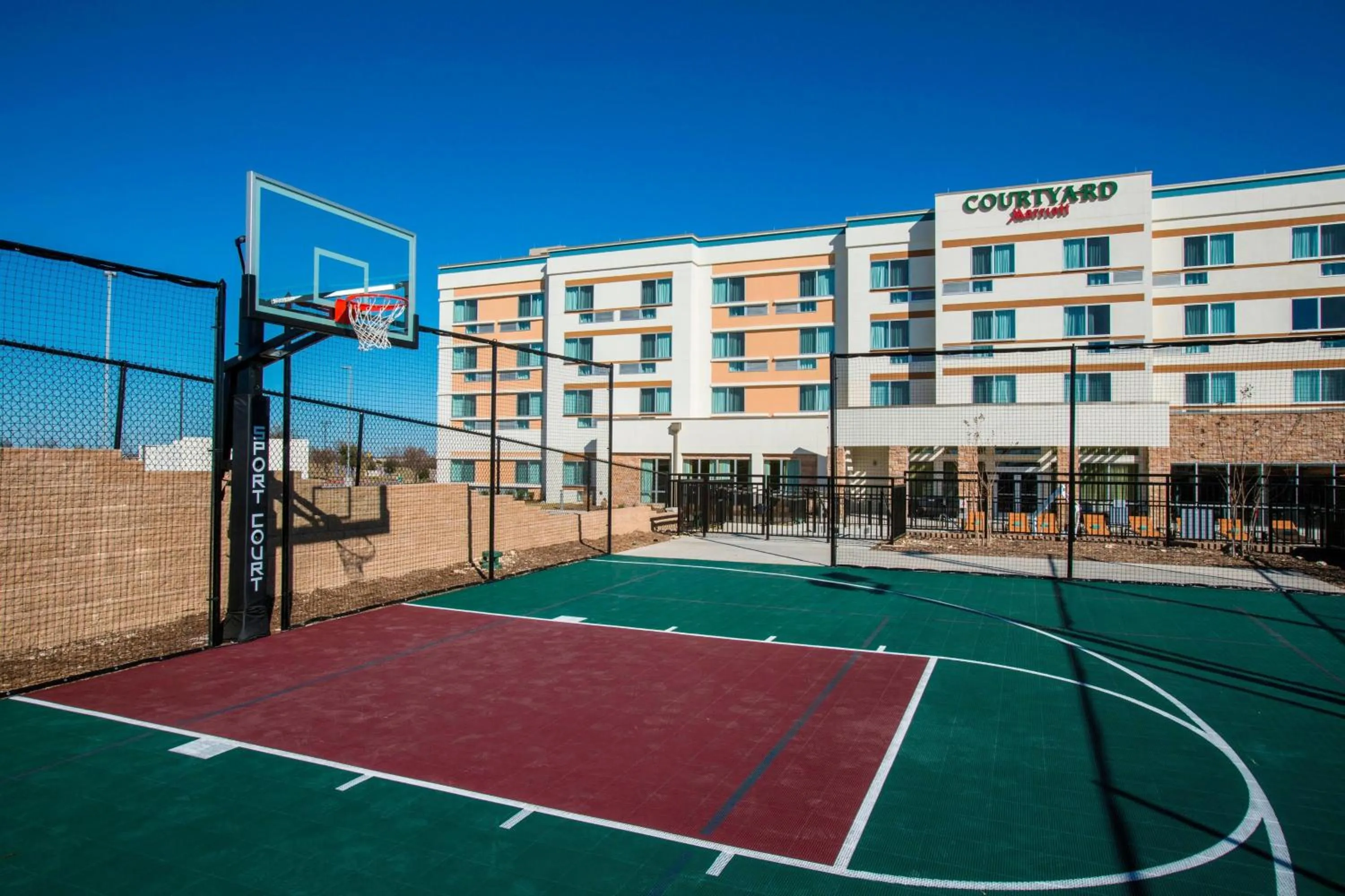 Fitness centre/facilities in Courtyard by Marriott Dallas Midlothian at Midlothian Conference Center