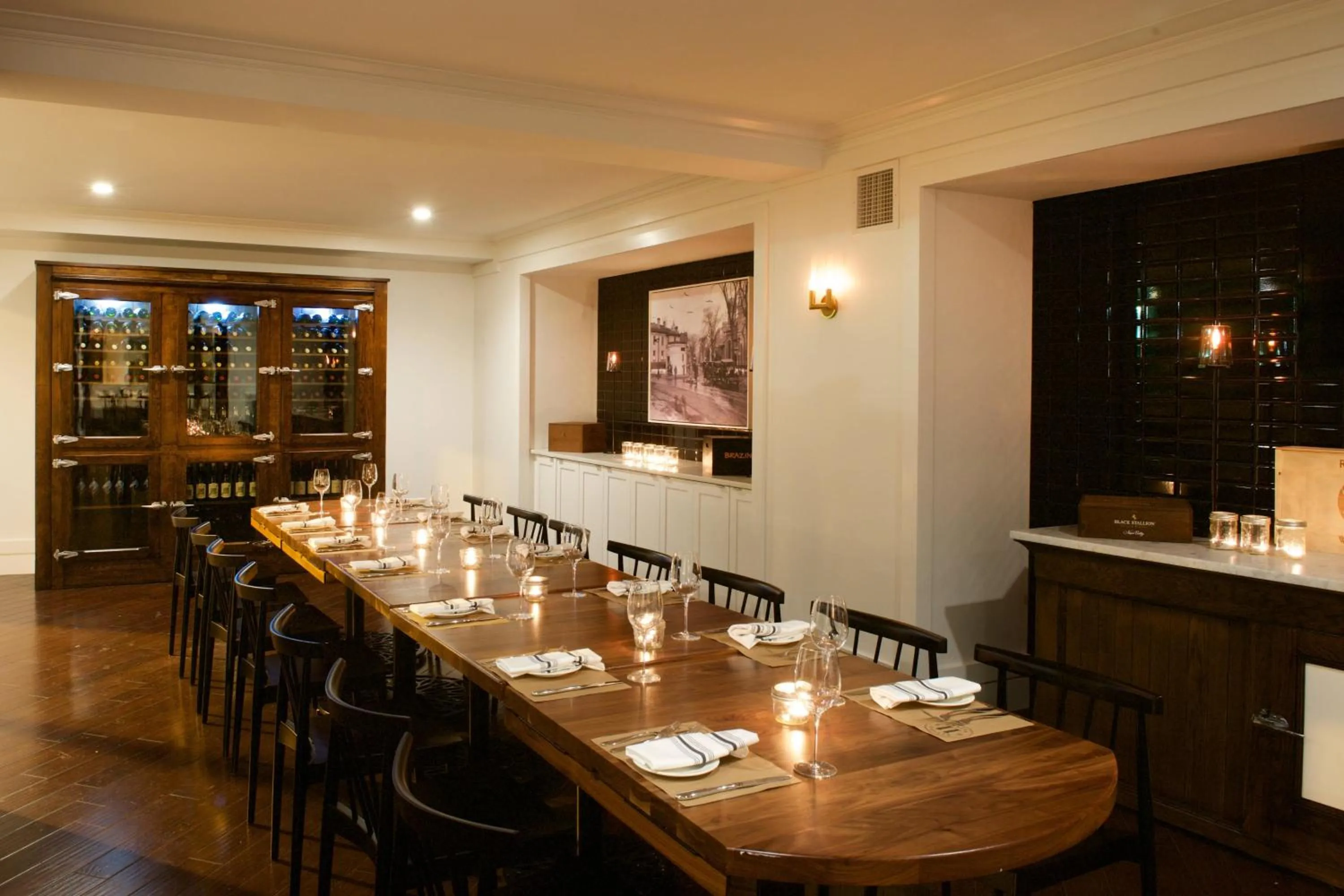 Restaurant/places to eat in Marriott Syracuse Downtown