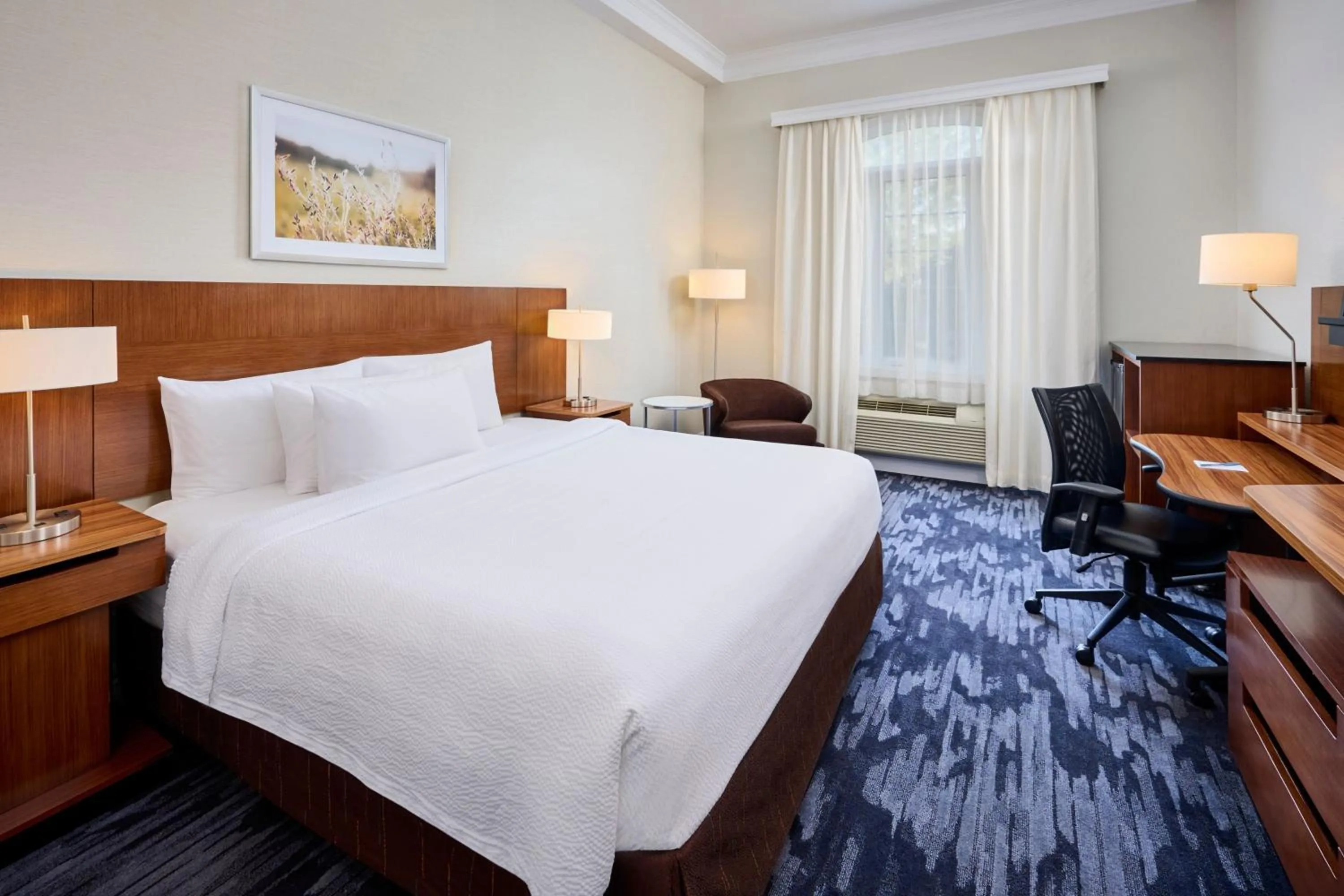 Bedroom, Bed in Fairfield Inn & Suites by Marriott Ottawa Kanata