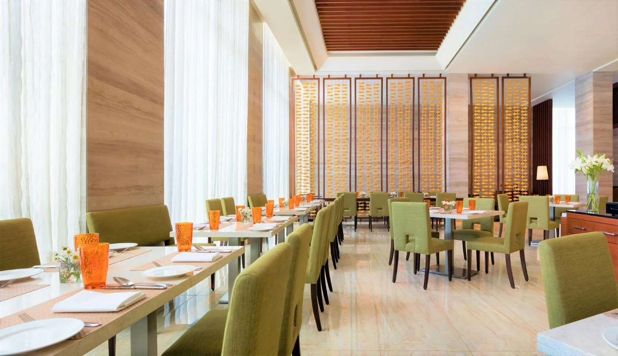 Restaurant/places to eat in Courtyard by Marriott Bengaluru Outer Ring Road