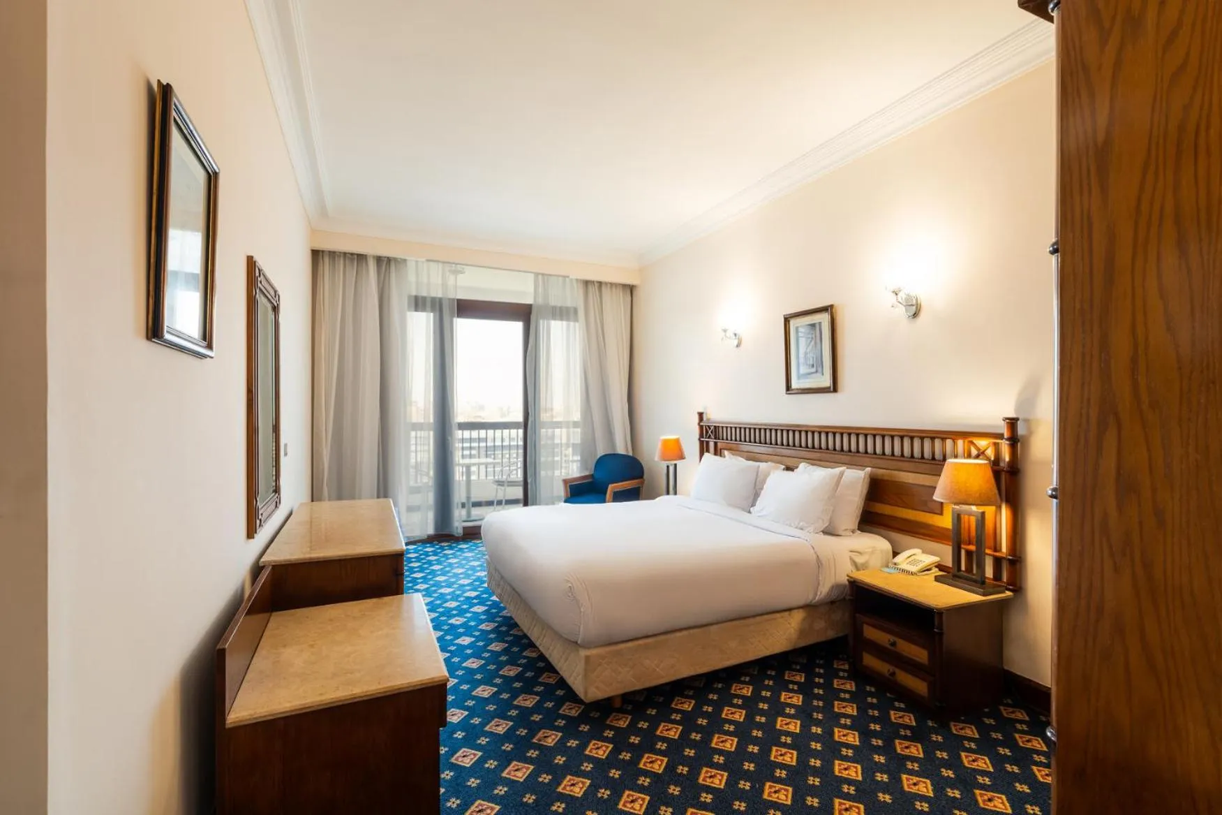 Bed in Om Kolthoom Hotel