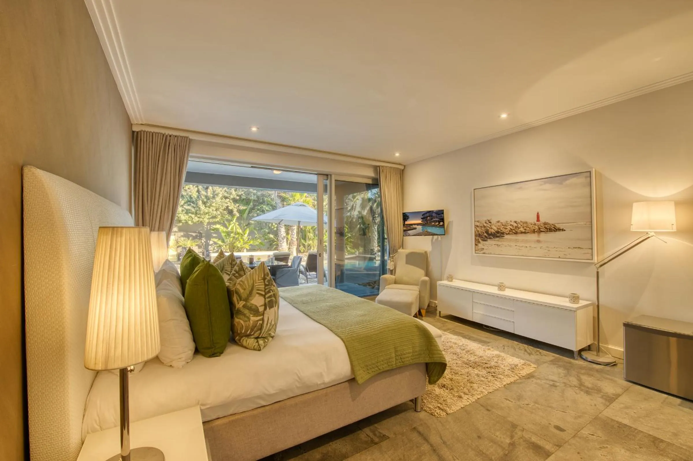 Bedroom, Bed in Atlantic Palms