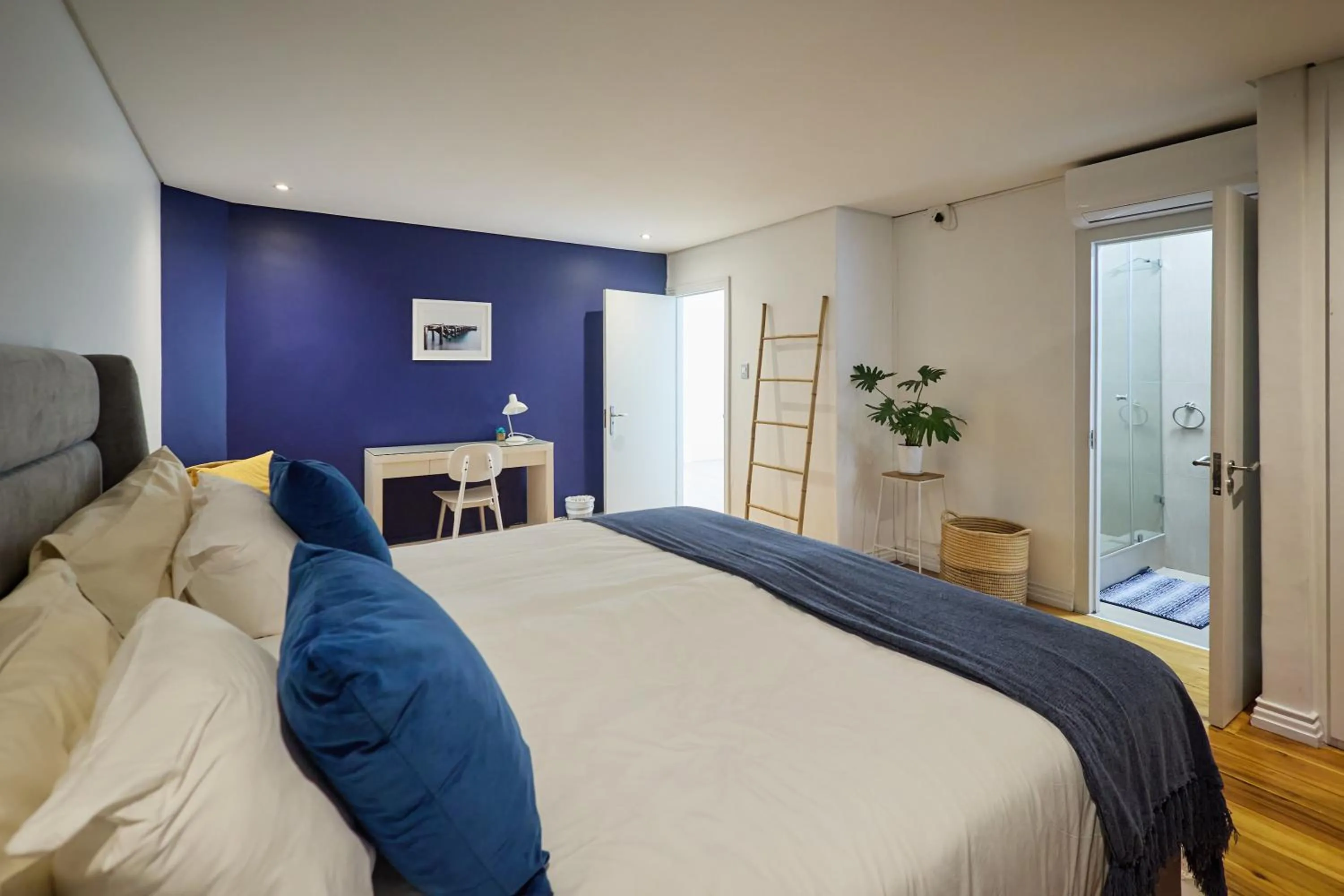 Bedroom, Bed in Atlantic Palms