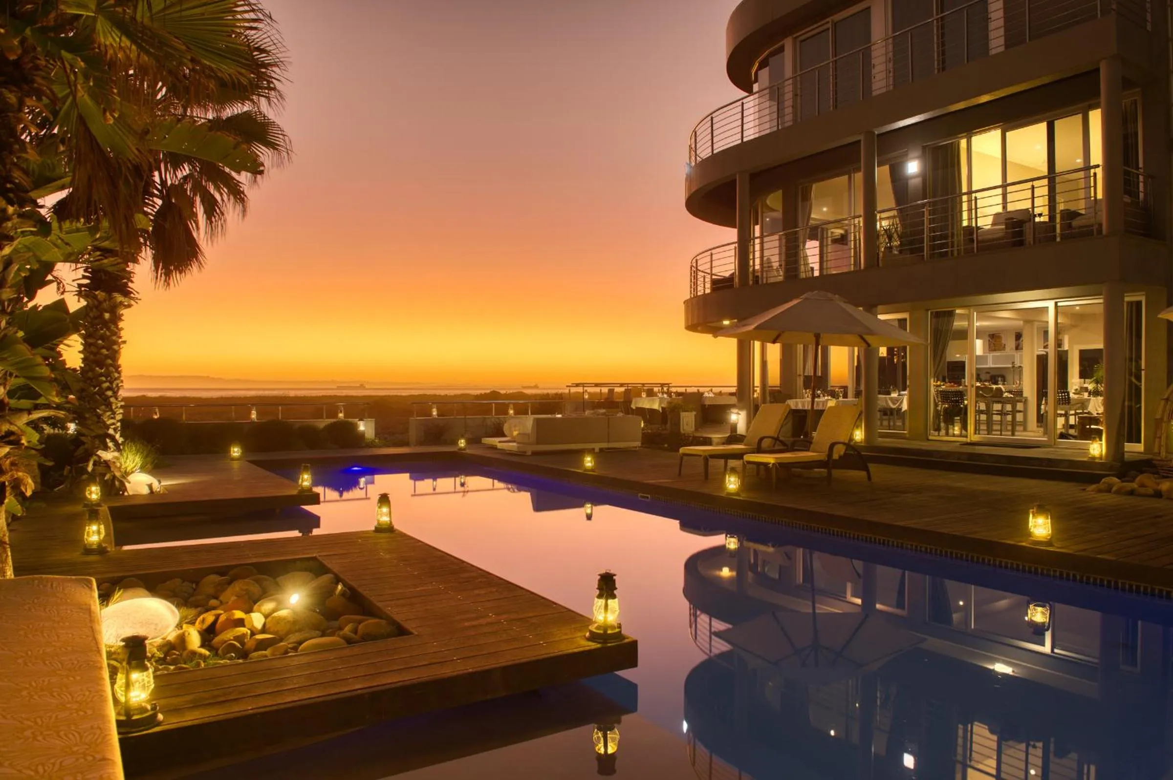 Swimming pool in Atlantic Palms