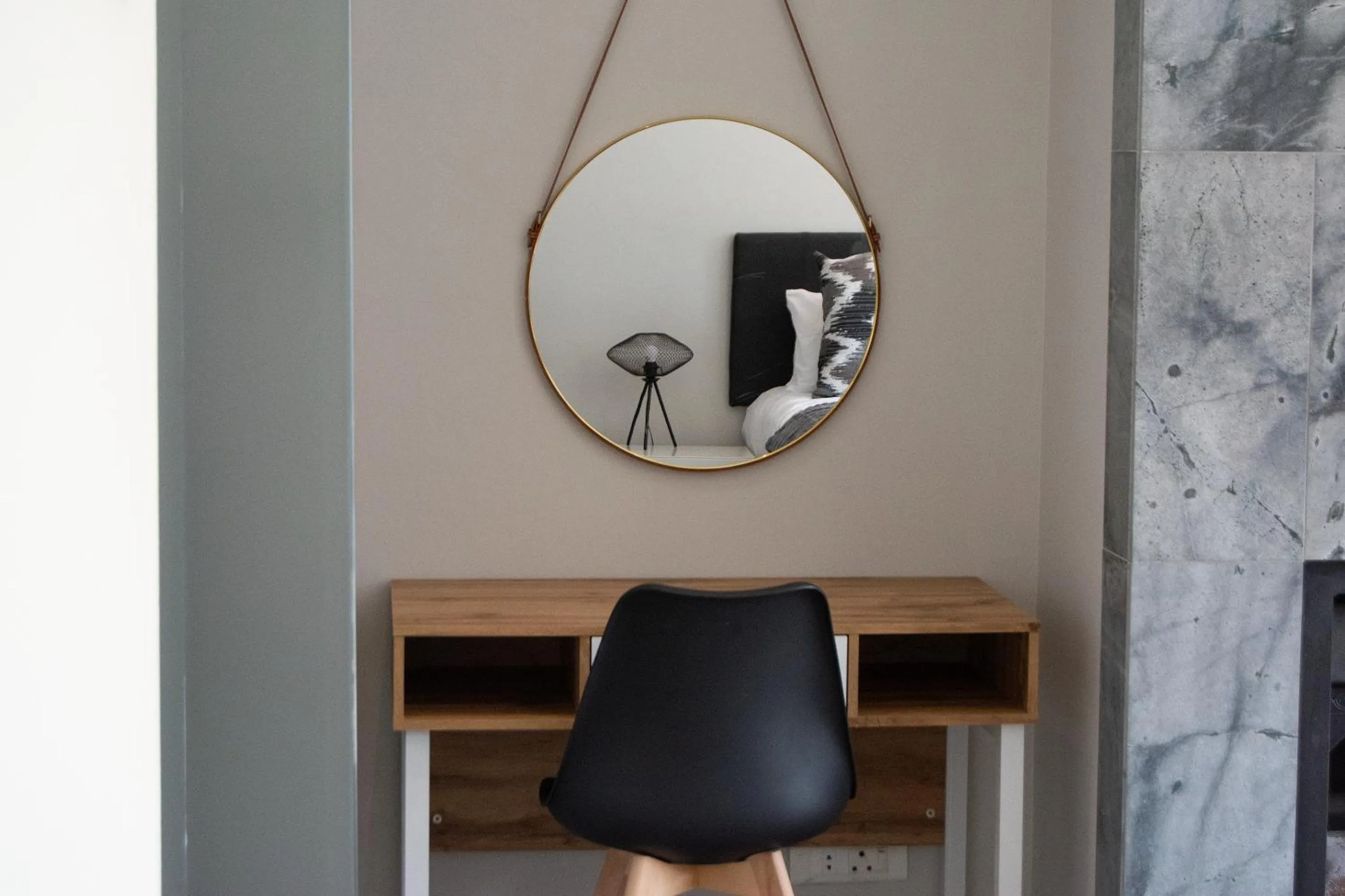 Decorative detail in Atlantic Palms