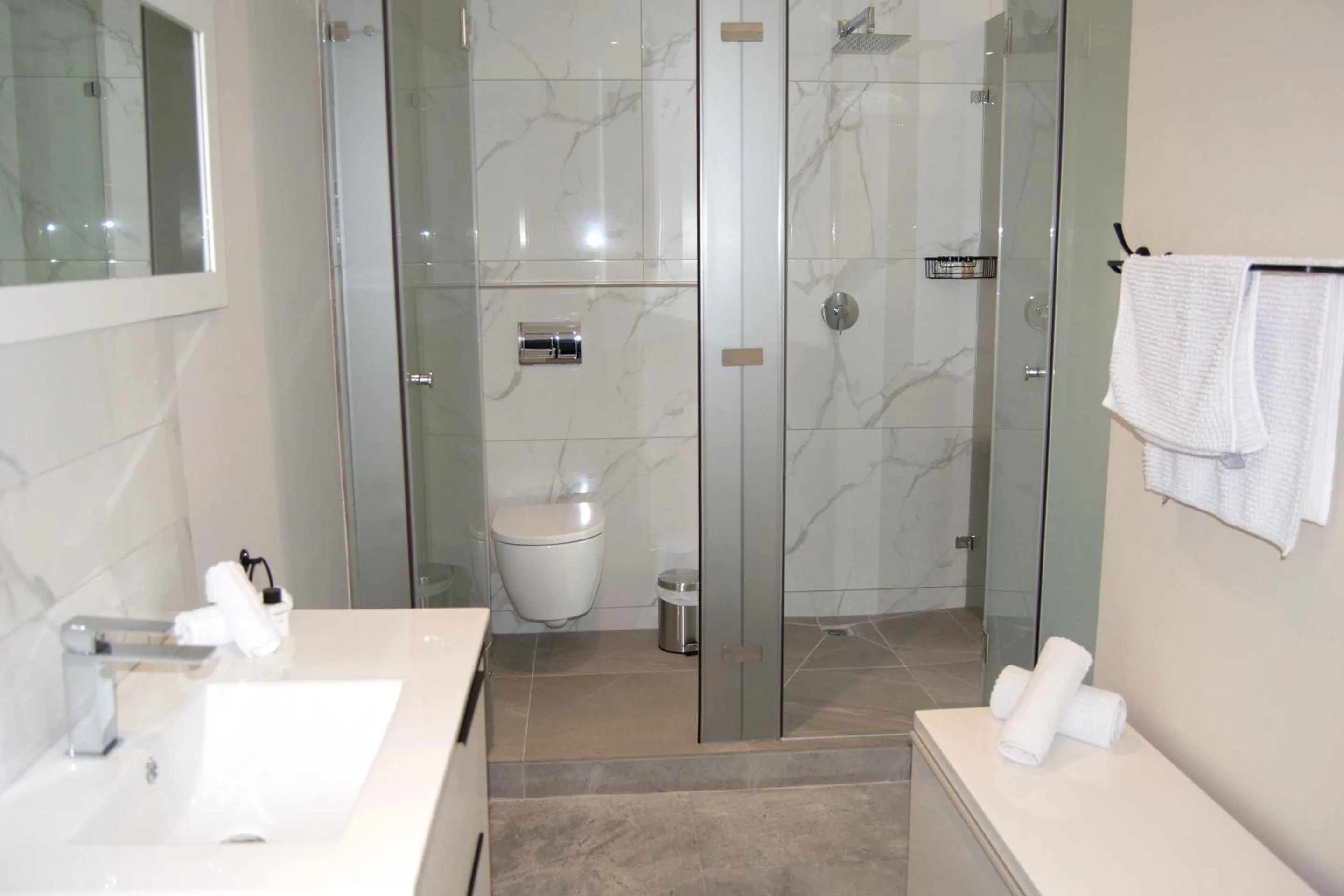 Shower in Atlantic Palms