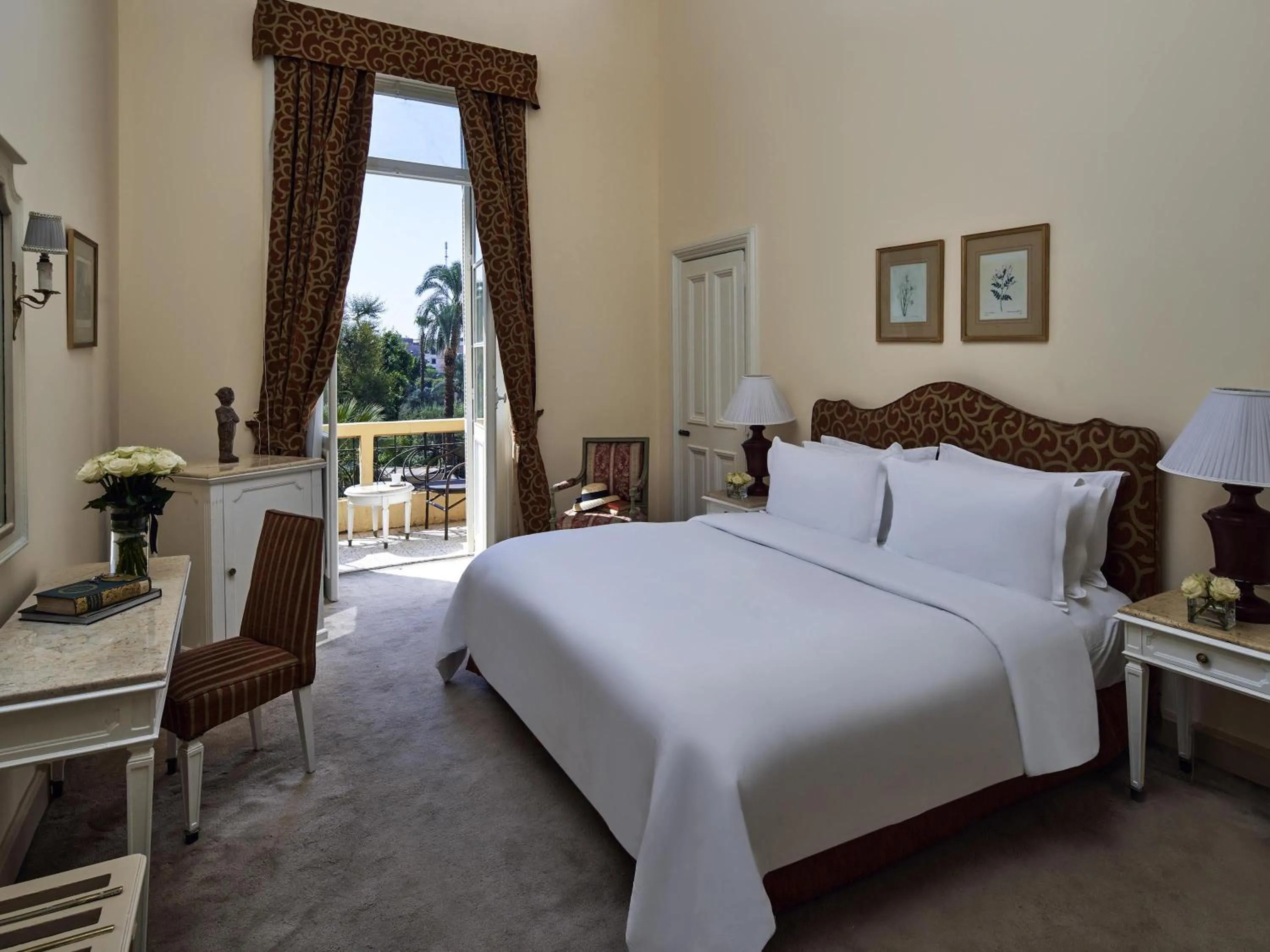 Bedroom, Bed in Sofitel Winter Palace Luxor